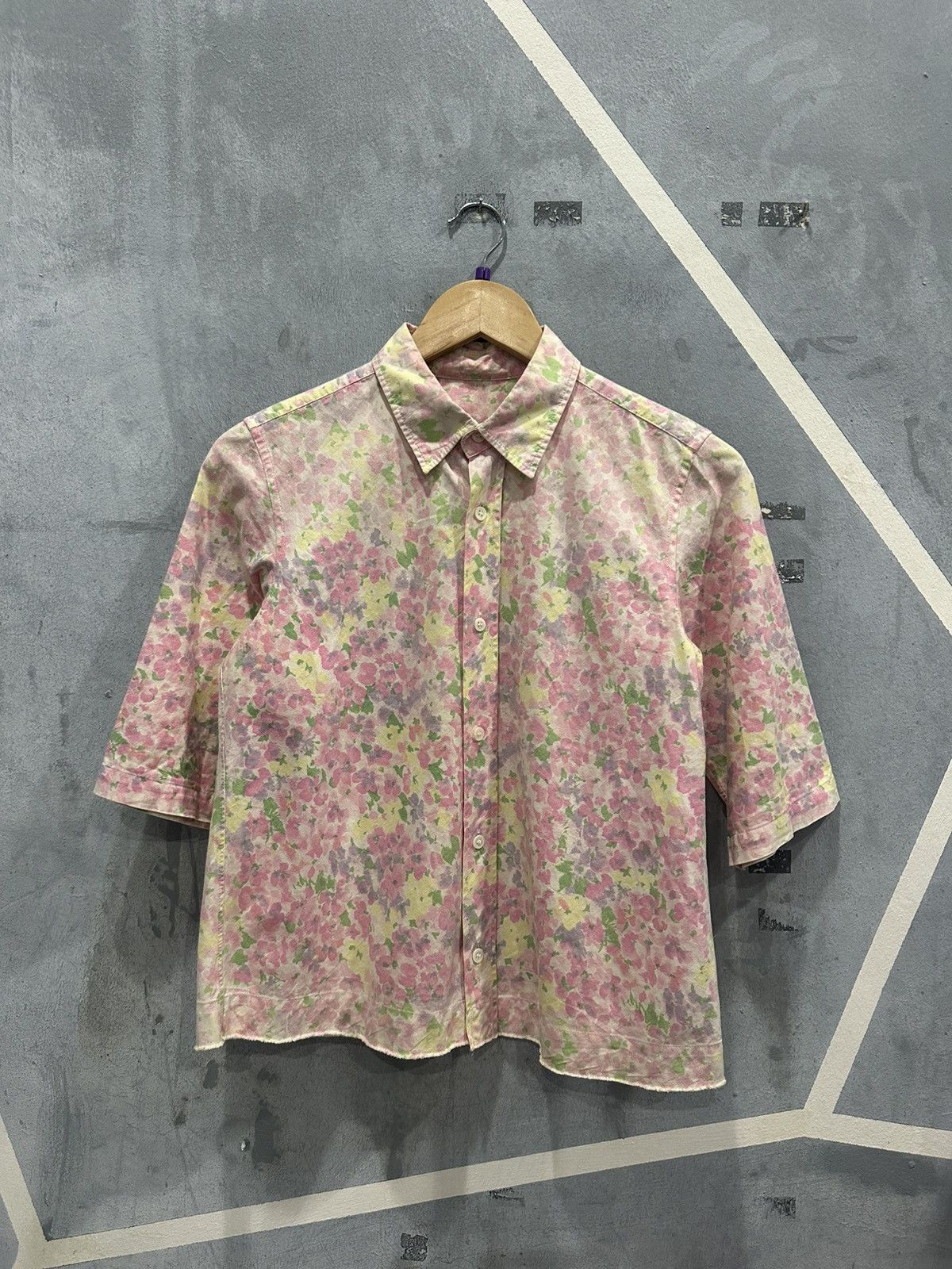 Tricot Comme des Garcons Tricot Comme des Garcons AD2000 Floral Shirt Size M / US 6-8 / IT 42-44 - 1 Thumbnail