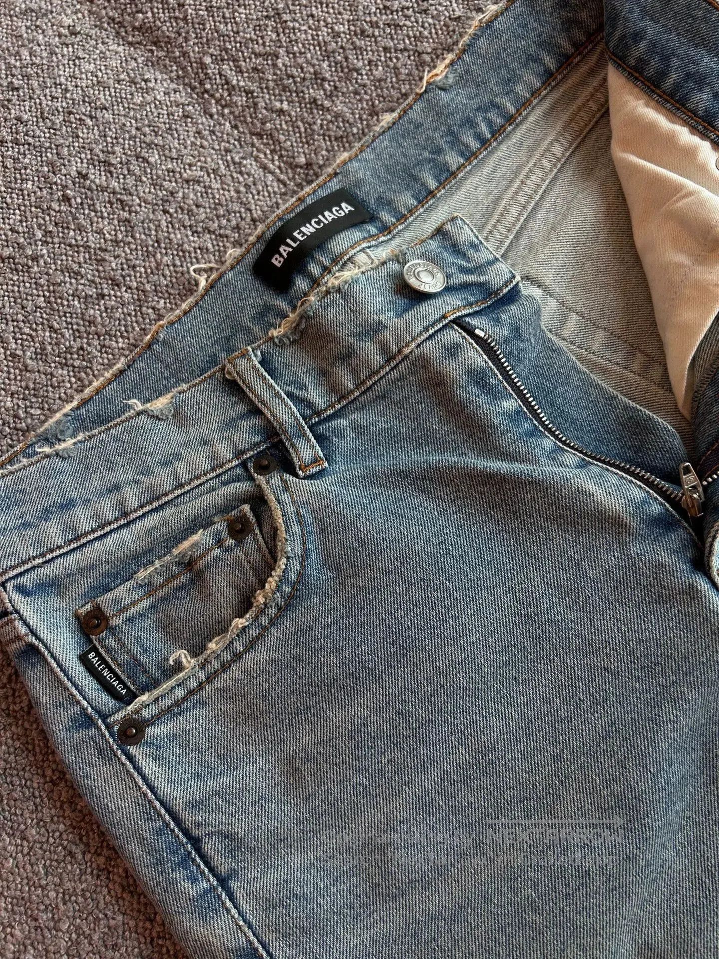 Balenciaga Balenciaga Flare Jeans Size 30. Size US 30 / EU 46 - 3 Thumbnail