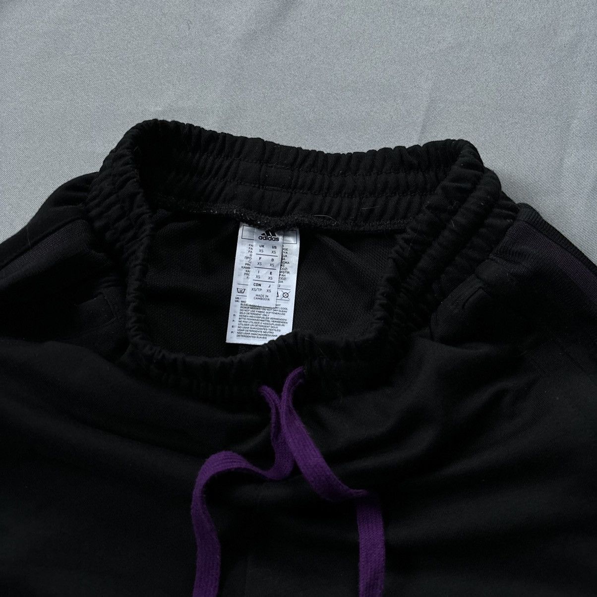 Adidas Adidas Manchester United shorts xs black sportswear Size US 29 - 4 Thumbnail