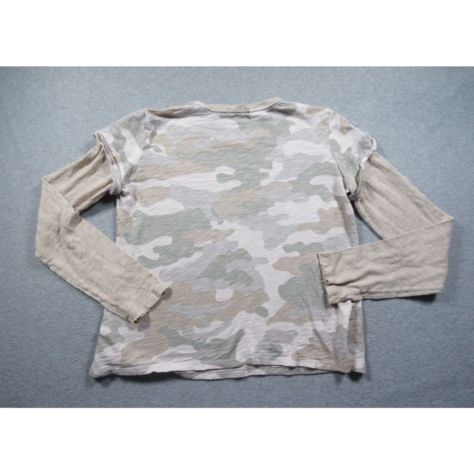 Vintage ATM Shirt Womens Large Camo Long Sleeve Lightweight Tee Distressed Worn Ladies Size L / US 10 / IT 46 - 5 Thumbnail