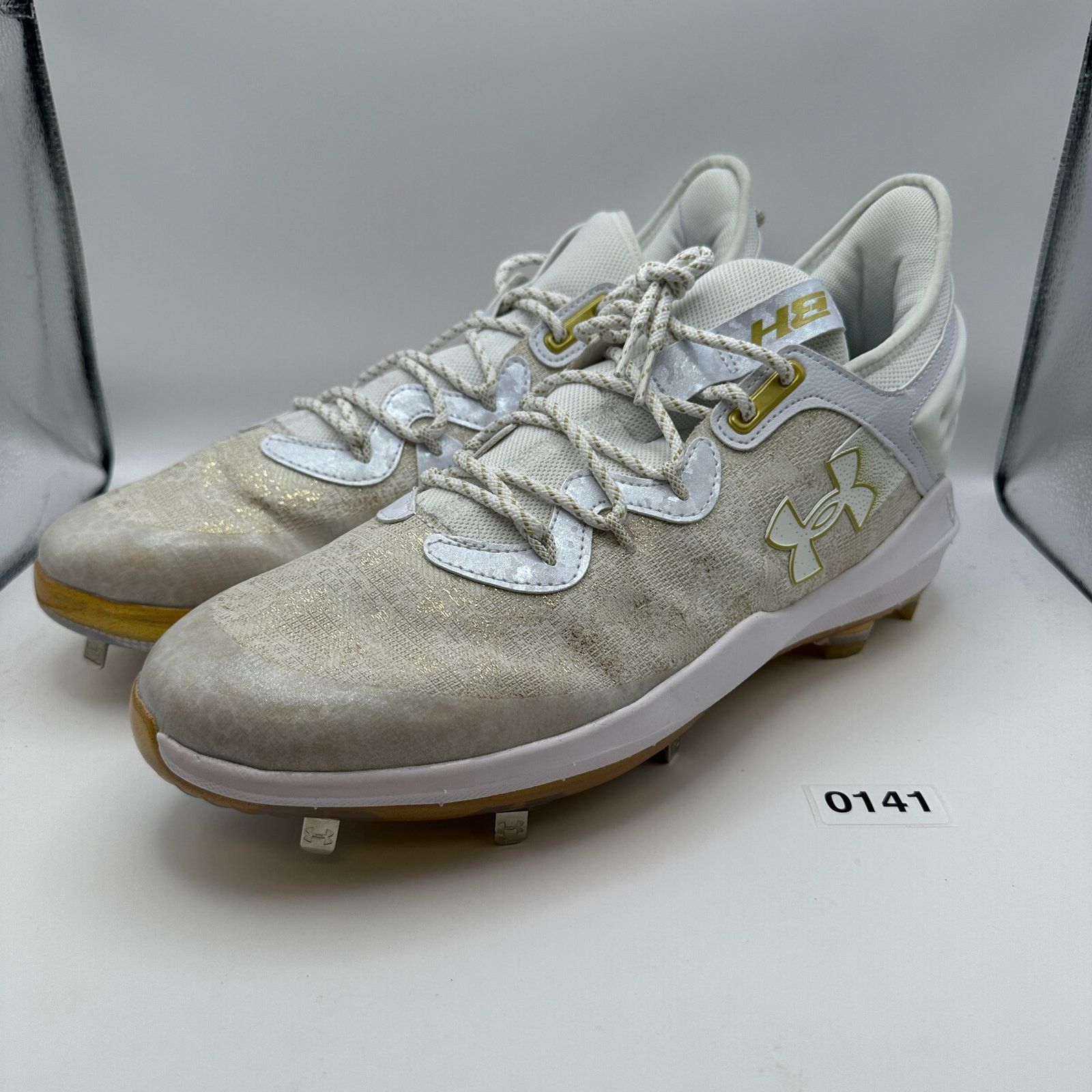 Under Armour UNDER ARMOUR Men's 15 Harper 8 Low GT White Metallic Gold Size US 15 / EU 48 - 2 Thumbnail