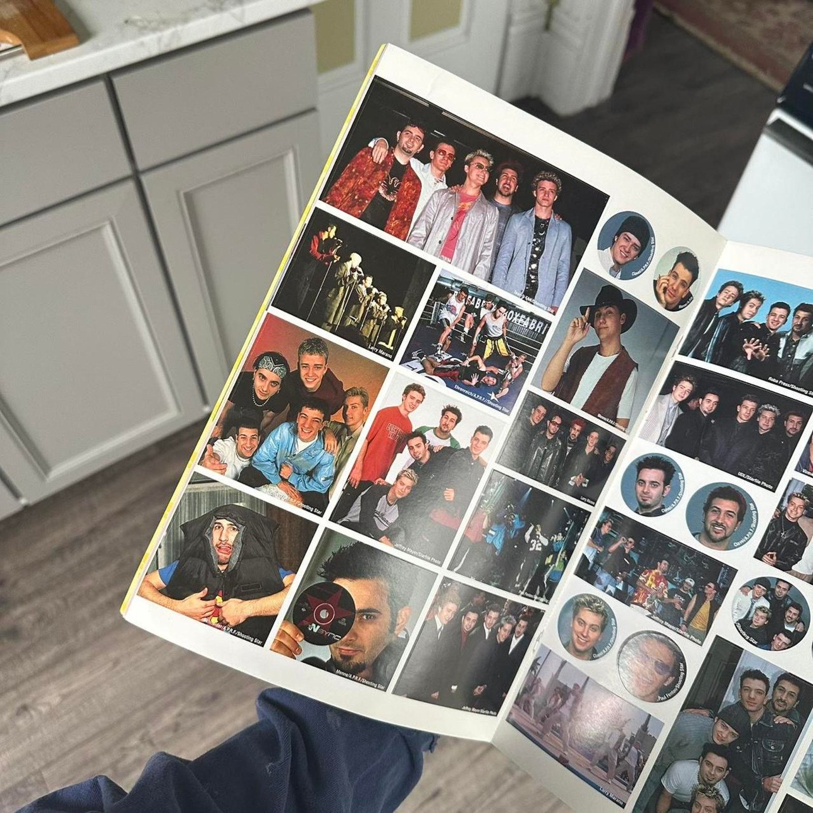 Band Tees × Vintage Vintage 2001 Y2K *NSYNC Collectible Sticker Book Magazine Size ONE SIZE - 3 Thumbnail