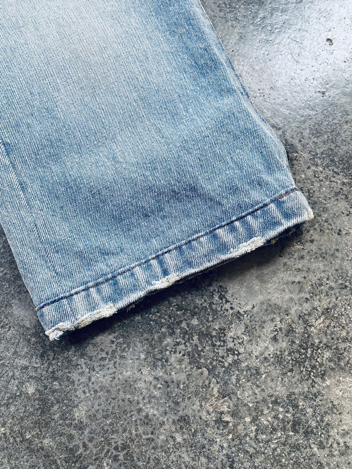 Japanese Brand Vintage Daily News Eyelet Distressed Denim Pants Size US 30 / EU 46 - 16 Thumbnail