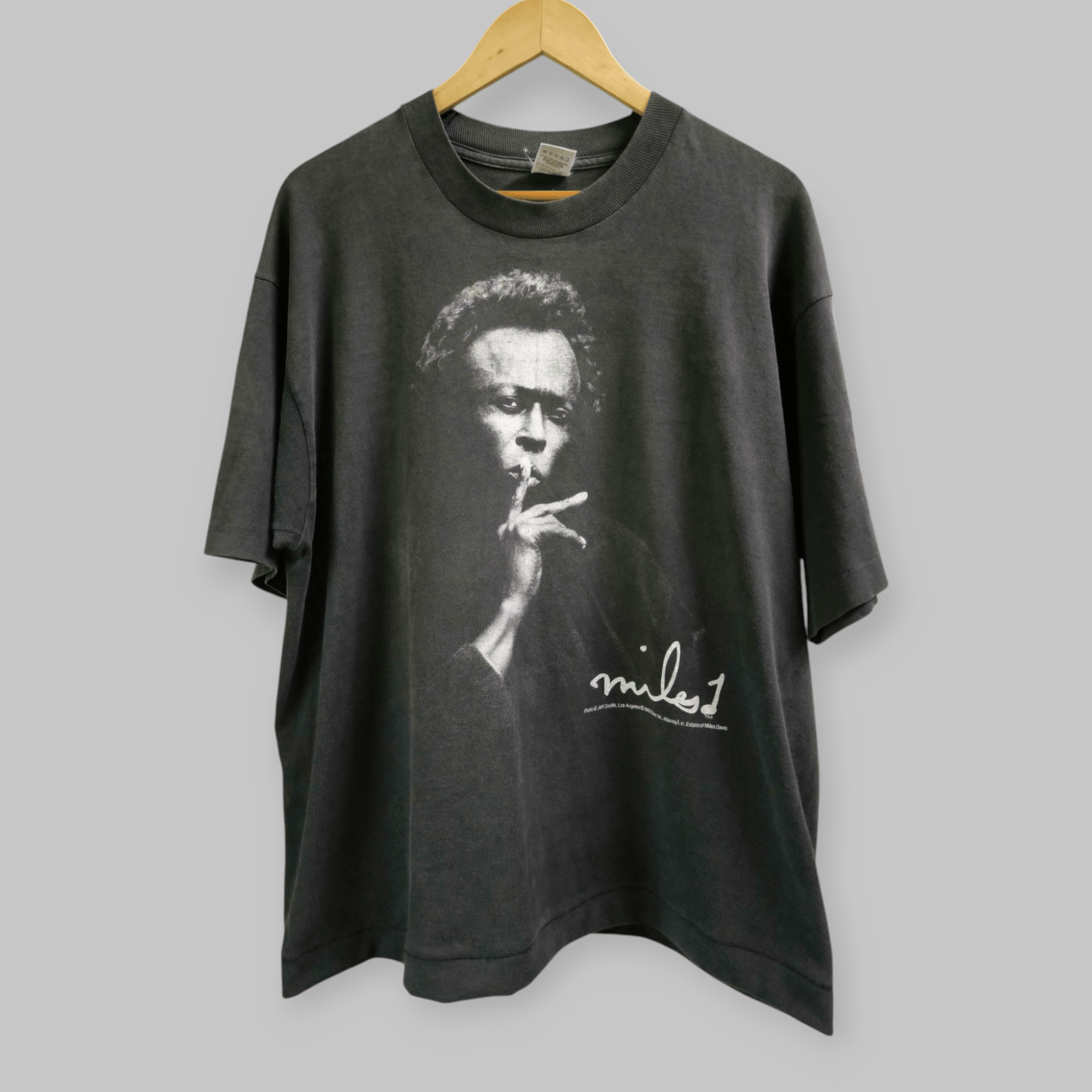 Band Tees 90s American Jazz Musician Milea Davis Tee Size US XL / EU 56 / 4 - 3 Thumbnail