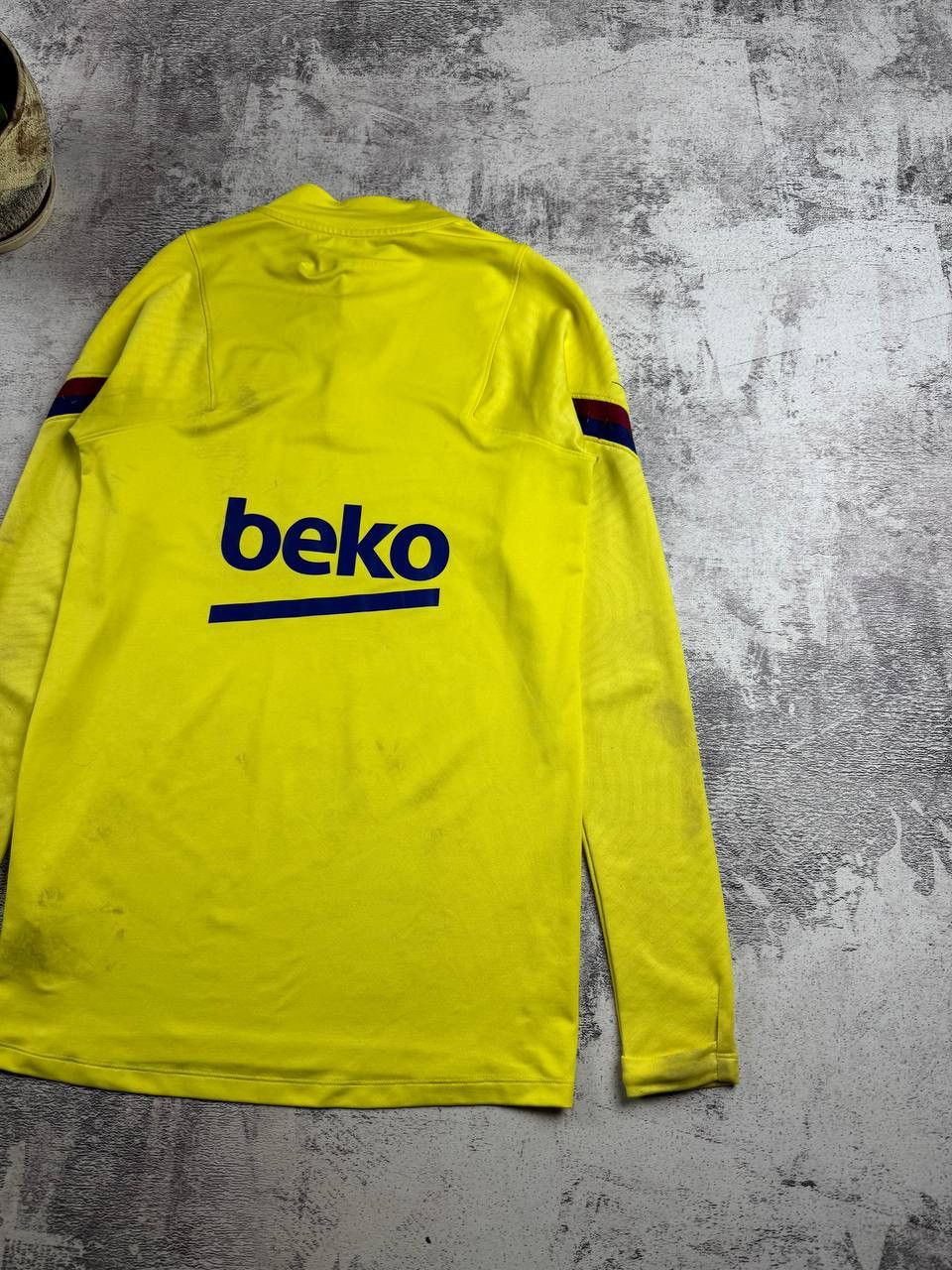 Nike BARCELONA 2021 2022 Training Track Top S Size Nike Soccer Football Shirt Jersey Size US S / EU 44-46 / 1 - 17 Thumbnail