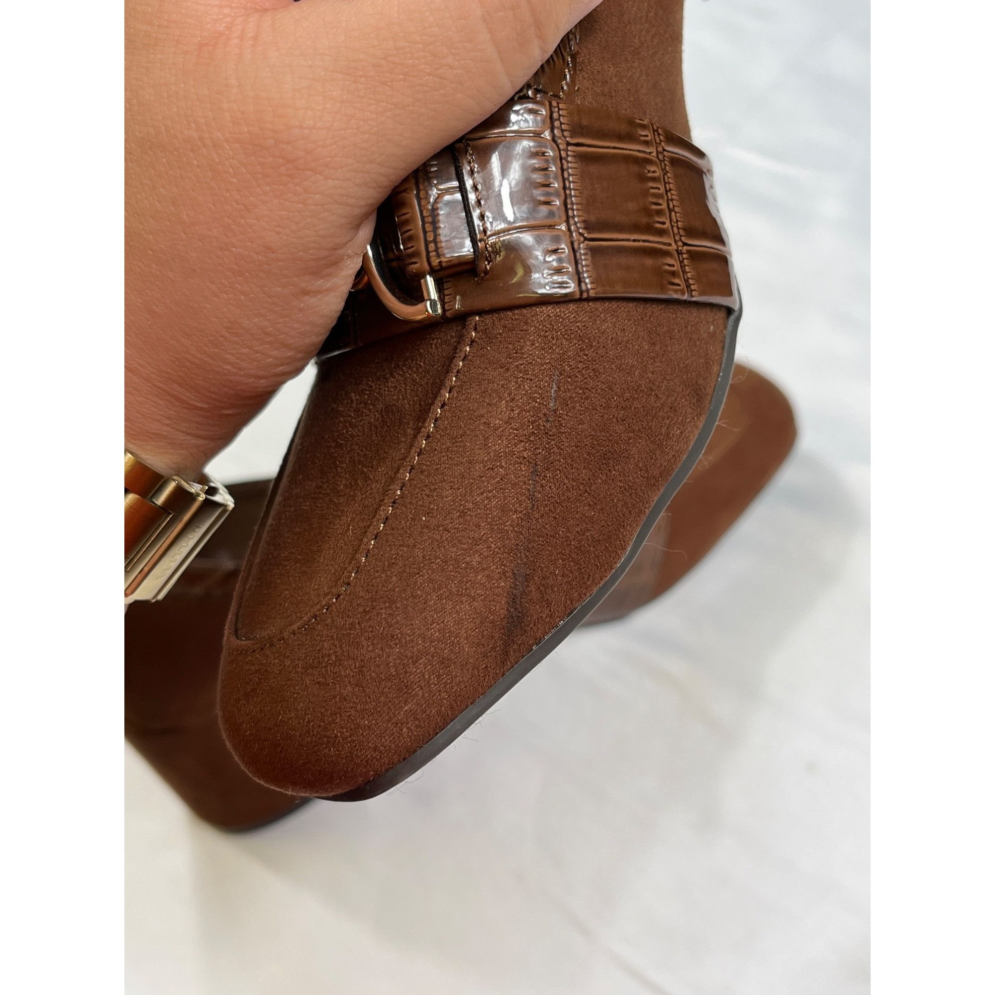 Designer Karen Scott Womens Brown loafer Heels Size 7M SKU 7303 Size US 7 / IT 37 - 11 Thumbnail