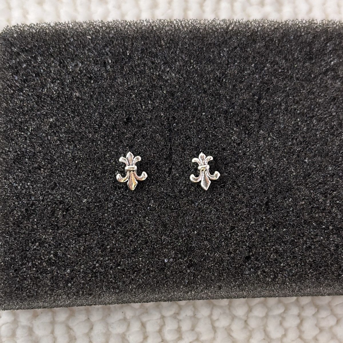 Other Small Mini Anchor Stud Earrings for Men Women Unisex Earring Size ONE SIZE - 1 Thumbnail