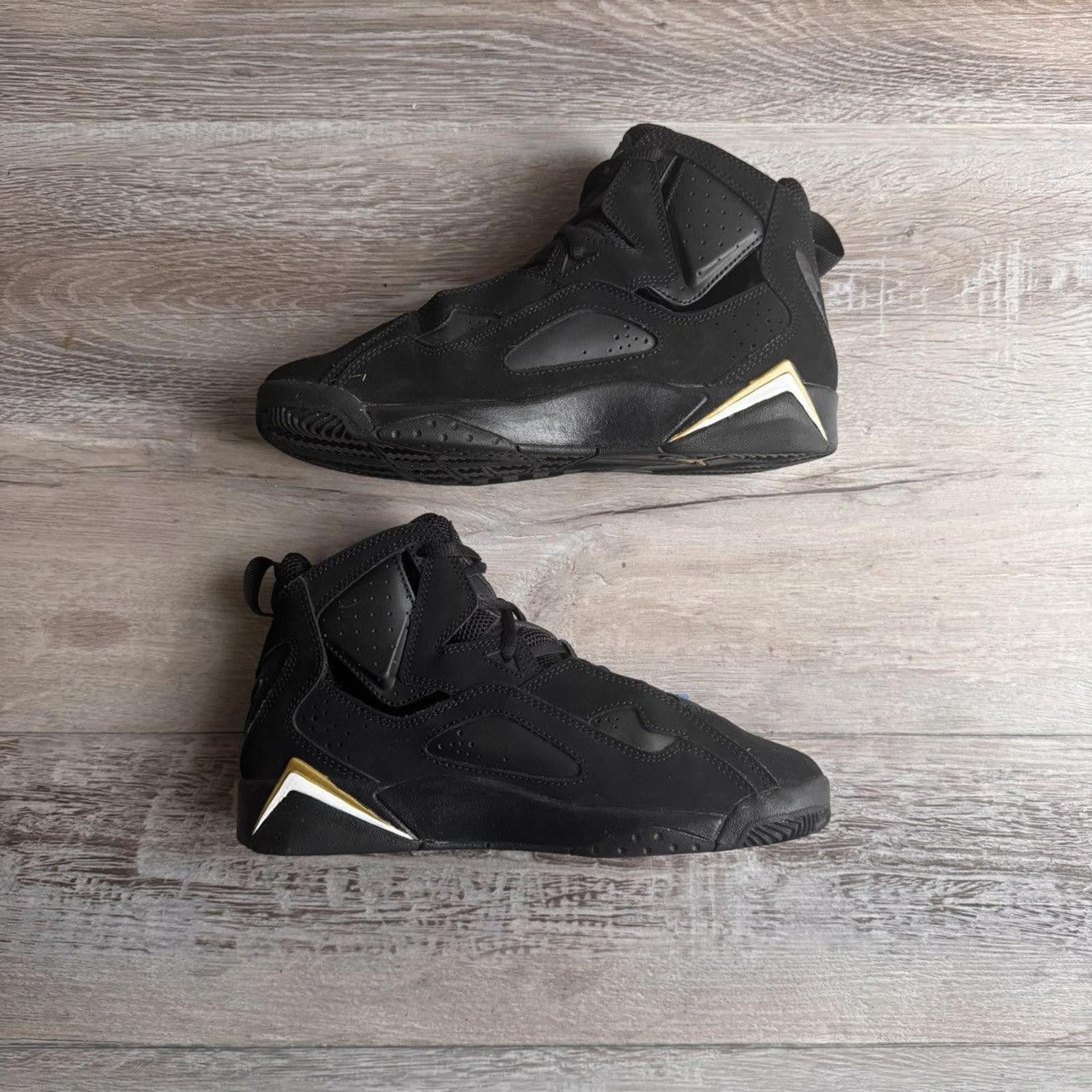 Jordan Brand NIKE • JORDAN True Flight "Black Metallic" (6M) Size US 6 / EU 39 - 3 Thumbnail