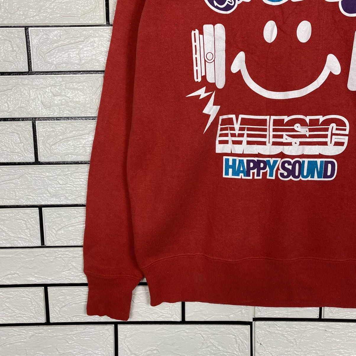 Japanese Brand 📌Vintage Sweatshirt Smiley Face Big Logo Over Print Size US L / EU 52-54 / 3 - 5 Thumbnail