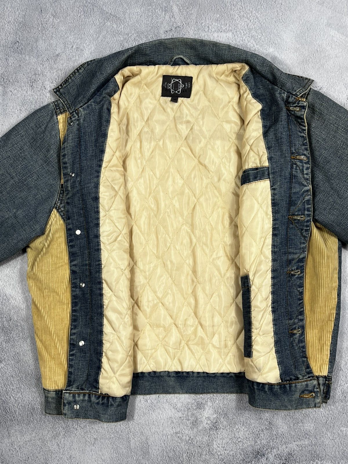 Vintage Vintage Y2K Denim/Corduroy jacket streetwear 00s style M Size US M / EU 48-50 / 2 - 6 Thumbnail