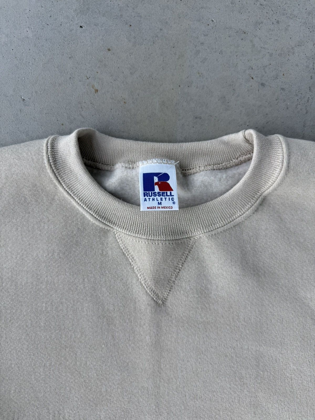 Russell Athletic Vintage 90s Russell Athletic Beige Crewneck Size US M / EU 48-50 / 2 - 4 Thumbnail