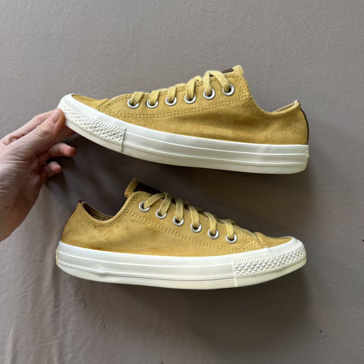 Converse Converse Chuck Taylor All Star Suede Low Top Sneakers Size US 7 / IT 37 - 1 Thumbnail