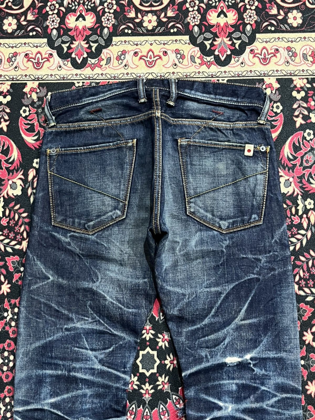Undercover Japan DeeTA Heavy Faded Distress Slim Straight Selvedge Jean Size US 28 / EU 44 - 8 Thumbnail