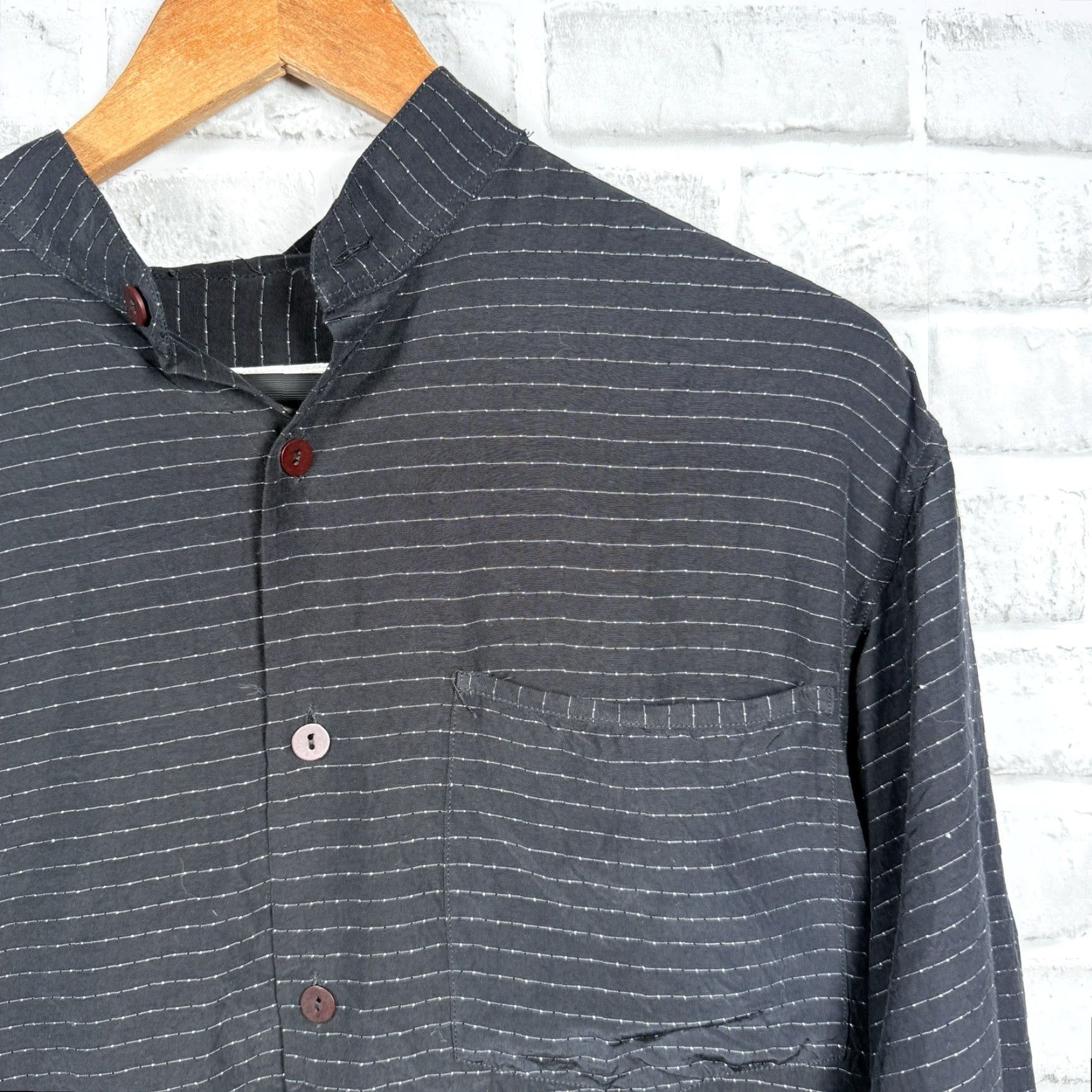 Vintage Jhane Barnes Black Striped Long Sleeve Button-Down Shirt Mens Size M Size US M / EU 48-50 / 2 - 2 Thumbnail