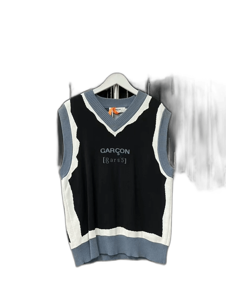 Garçon Sleeveless Knit Vest in Black and Gray-yf