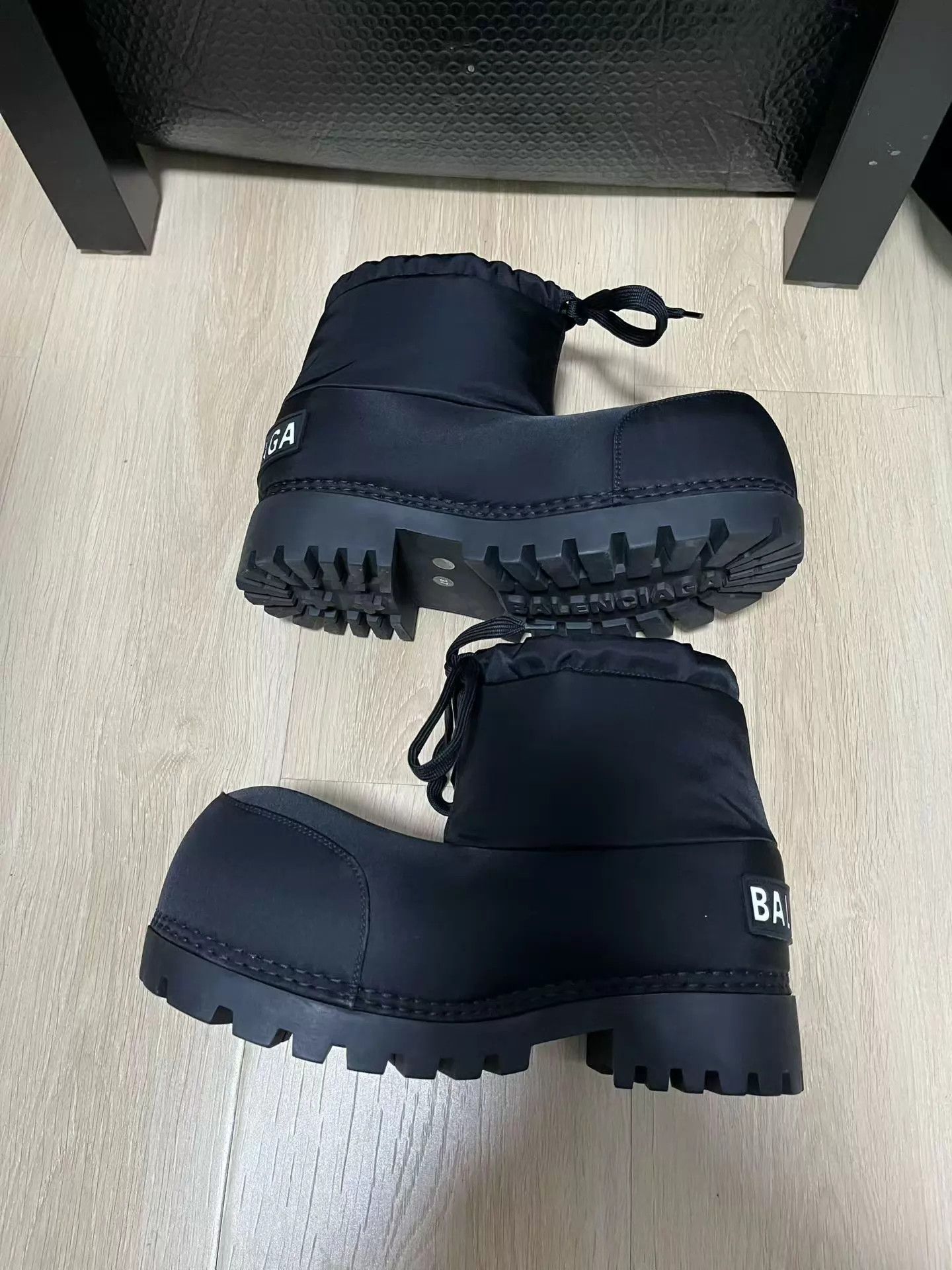 Balenciaga Balenciaga Alaska FW24 Ski Boots 37 Worn 1x NoBox Size US 6.5 / IT 36.5 - 4 Thumbnail