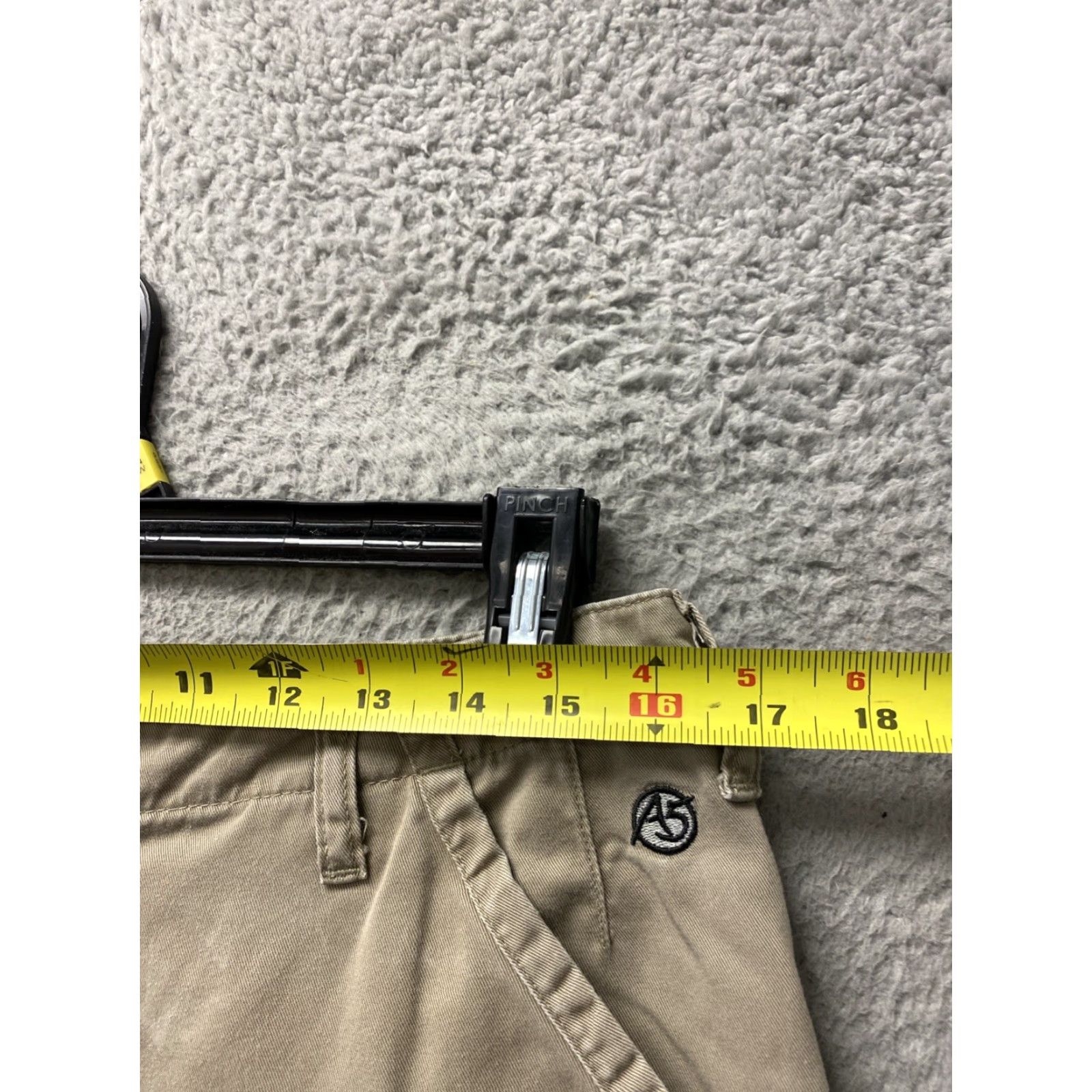 The North Face The North Face Women’s Pants Size 10 Khaki Chino Pockets Casual Travel Workwear Inseam 32 Lightweight Cotton Womens Pants Size 32" / US 10 / IT 46 - 5 Thumbnail
