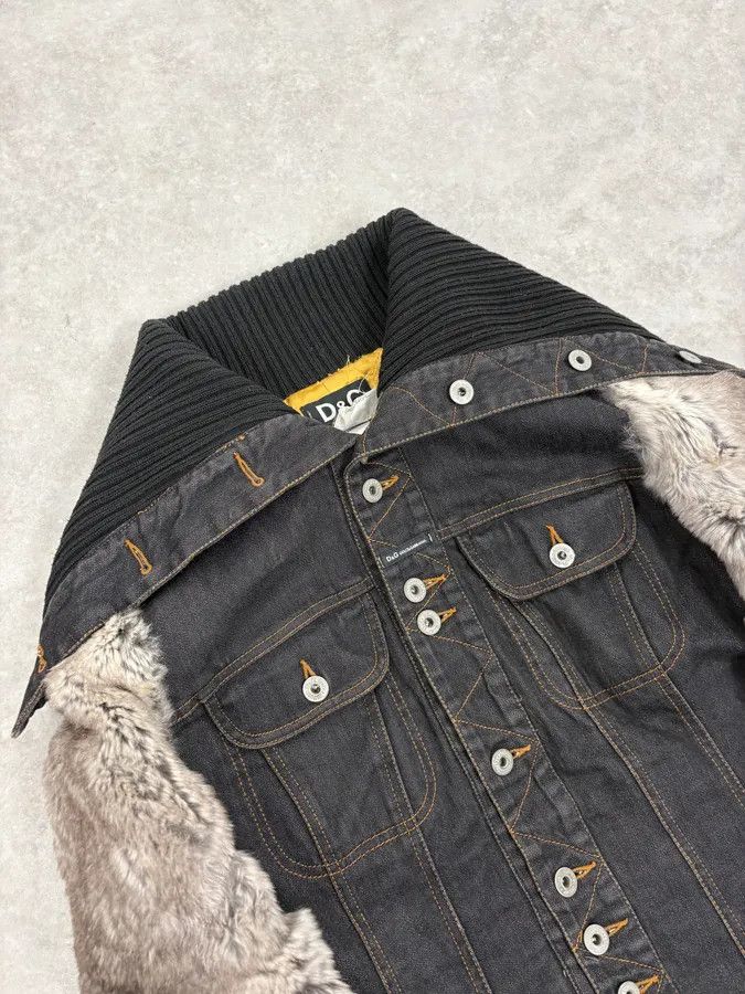 Dolce & Gabbana 2000s Dolce & Gabbana Navy Denim Buttoned Fur Arms Jacket Size US S / EU 44-46 / 1 - 5 Thumbnail