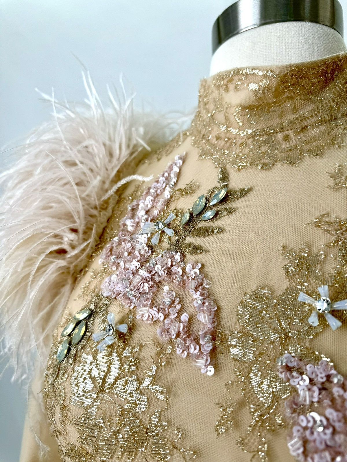 Other Preloved US 2 Anna Augusta Gold Maxi Evening Dress Size XS / US 0-2 / IT 36-38 - 3 Thumbnail