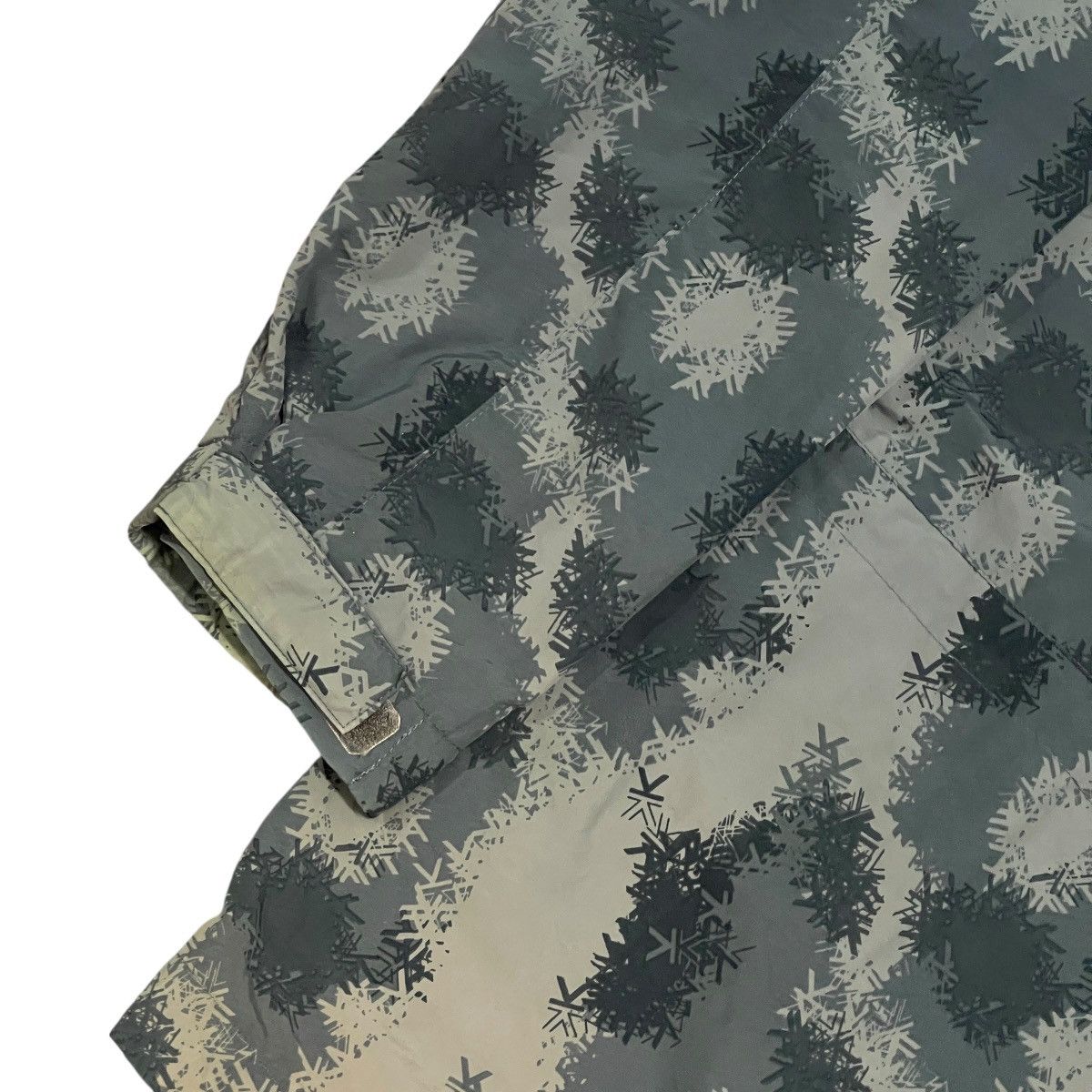 Karrimor Vtg Karrimor Camouflage Hooded Gorpcore WindbreakerJacket Size US XL / EU 56 / 4 - 20 Thumbnail