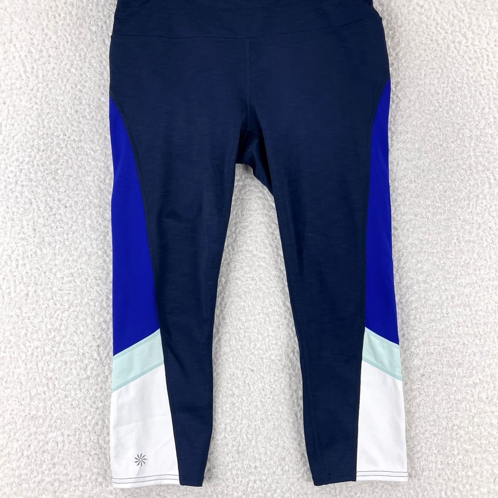 Athleta Athleta Blue Colorblock Sonar Capri Legging Womens Medium Size 29" - 3 Thumbnail