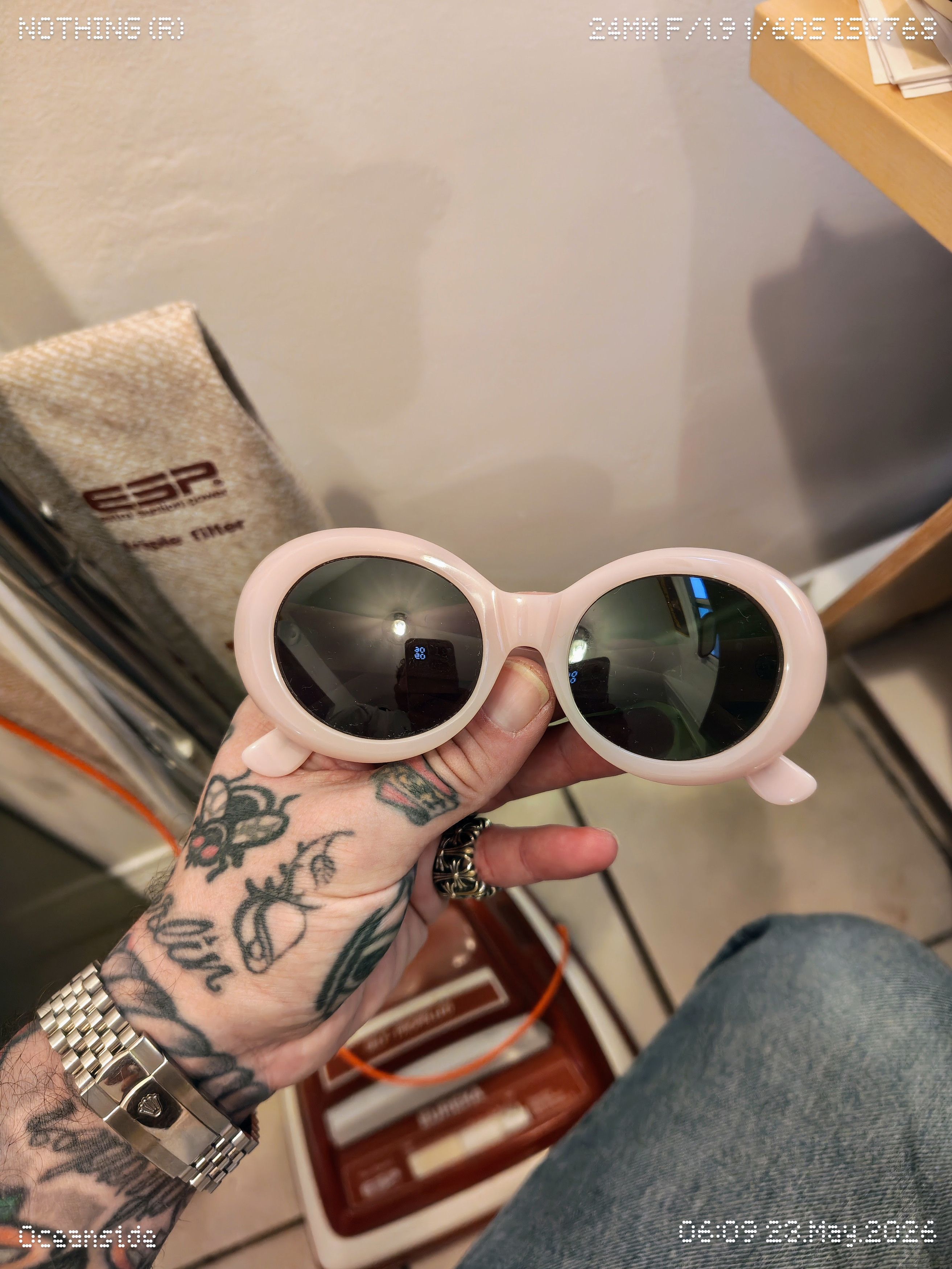 RAEN Luxury Wig Sunglasses Size ONE SIZE - 4 Thumbnail