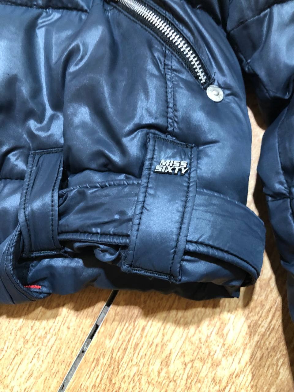 Miss Sixty Miss Sixty Jacket Quilted y2k zip Elastic Hem Puffer Size M / US 6-8 / IT 42-44 - 8 Thumbnail
