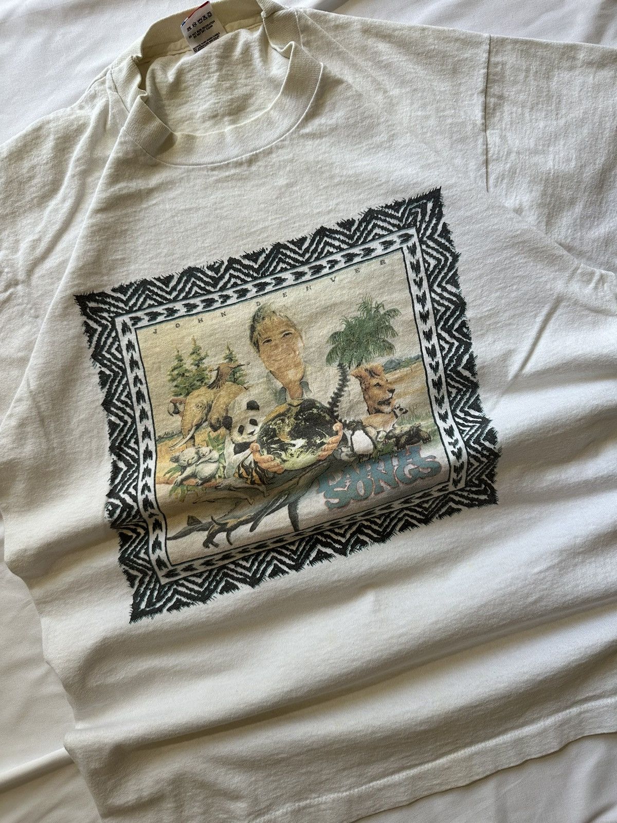 Vintage Vintage Single Stitch John Denver Tee Size US L / EU 52-54 / 3 - 2 Thumbnail
