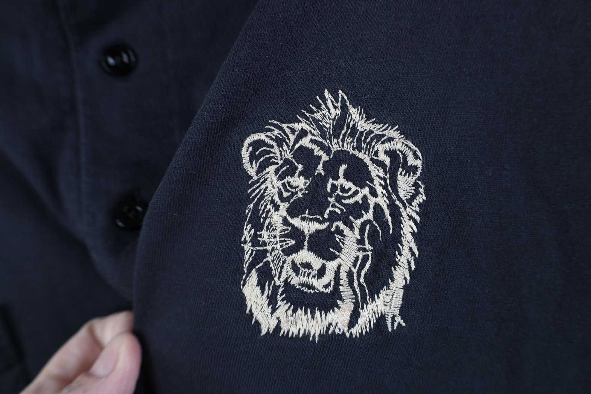 Vintage Vintage 90s Streetwear Baggy Lion Long Sleeve Polo Shirt Size US XL / EU 56 / 4 - 4 Thumbnail