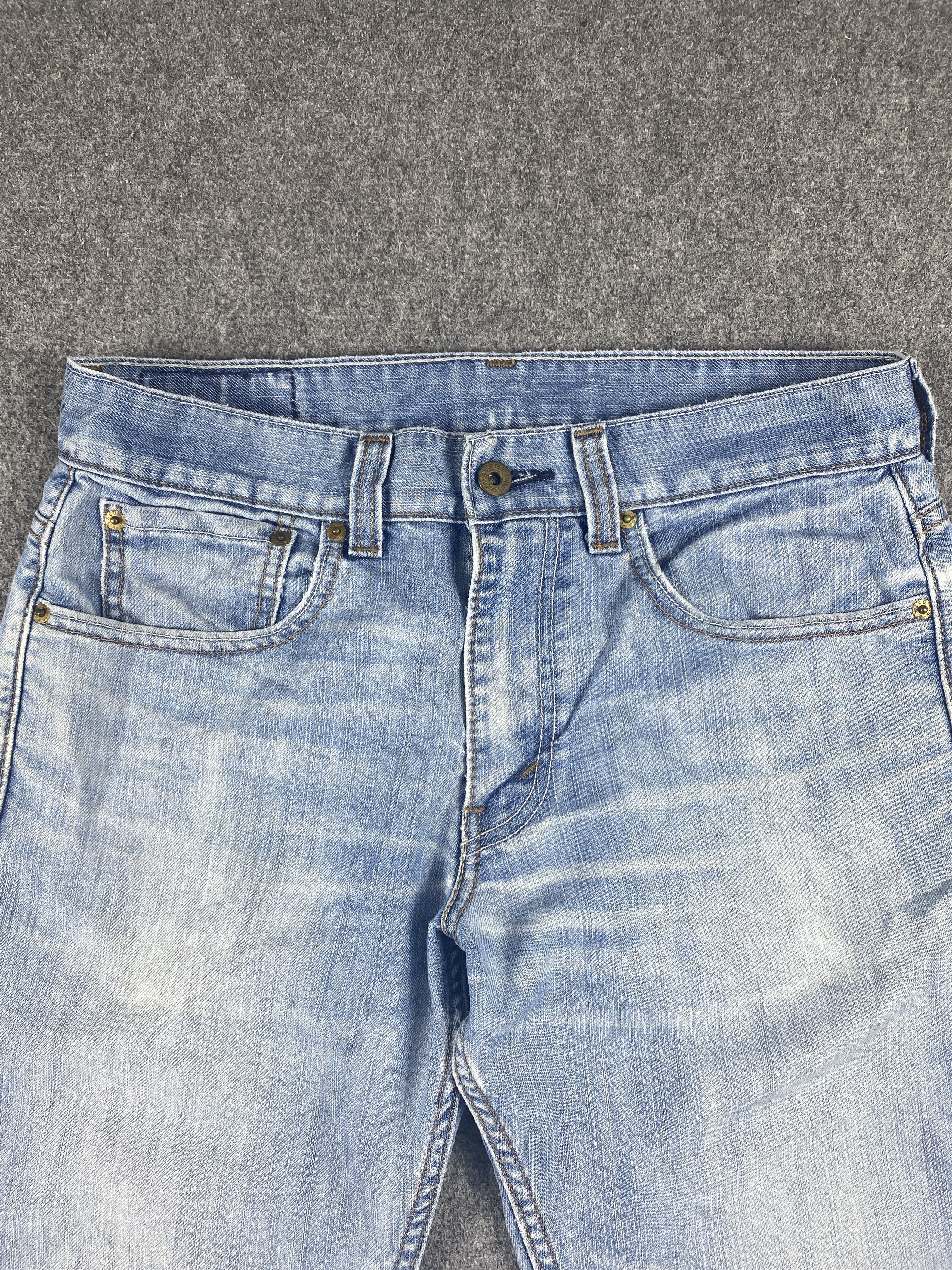 Levi's Vintage Distressed Levis 511 Light Wash Jeans 32x32 Size US 32 / EU 48 - 2 Thumbnail