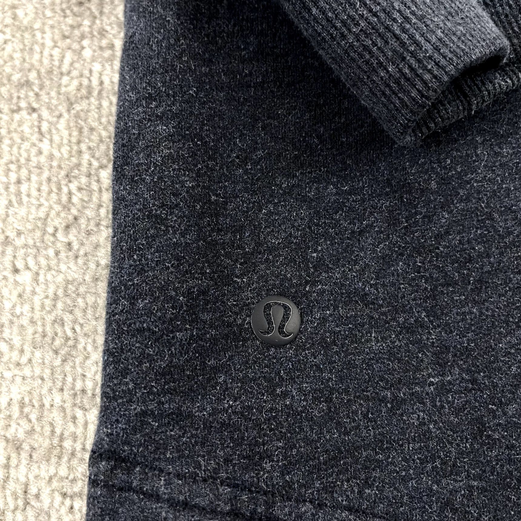 Lululemon LULULEMON Jacket Womens Size 6 Navy Blue Hooded Pullover Running L/S Sweatshirt Jacket Size M / US 6-8 / IT 42-44 - 2 Thumbnail