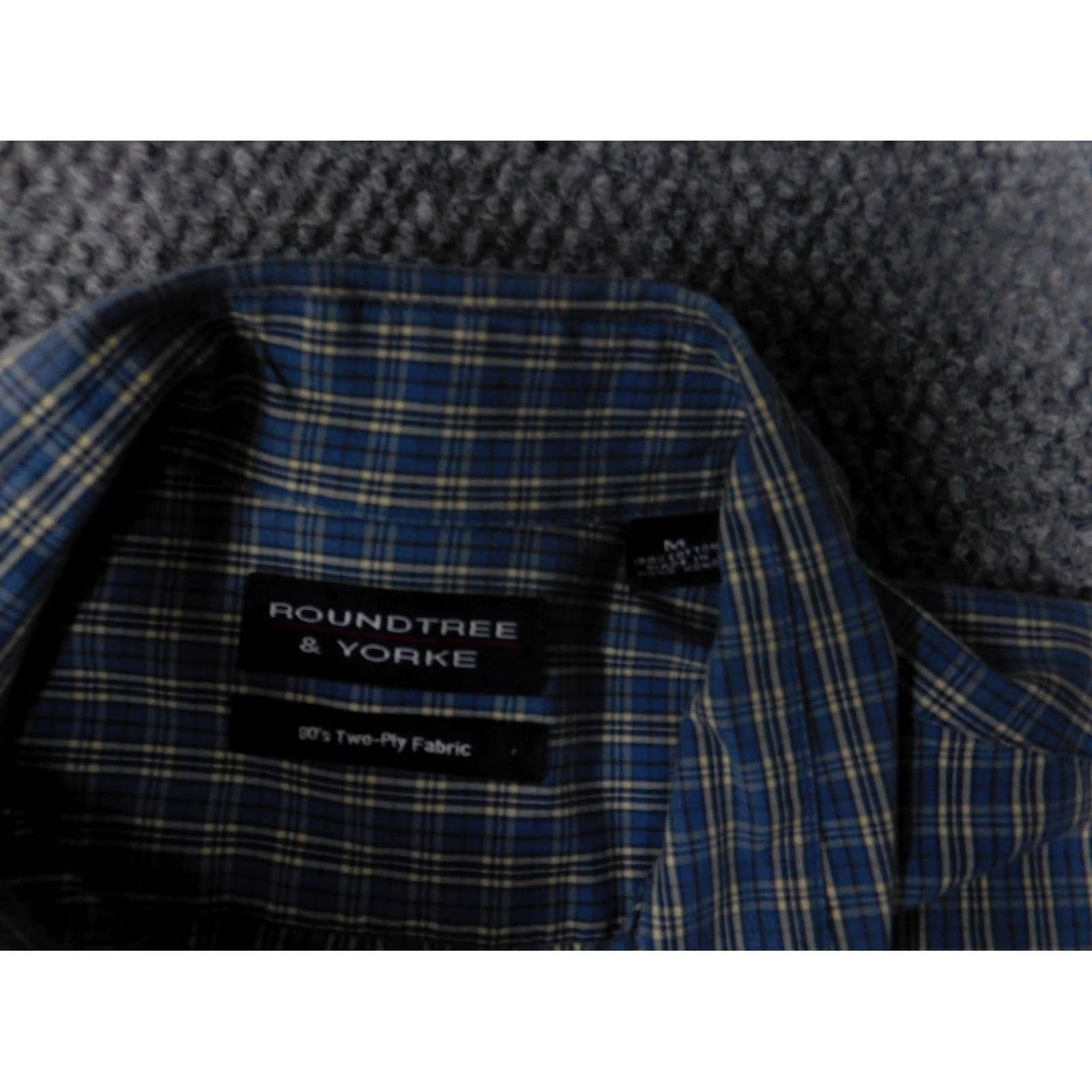 Roundtree & Yorke Roundtree & Yorke Mens Shirt XL blue plaid two ply button down Collar-Down Long Sleeve Casual Cotton Knit Button-Up with Pockets Mens Regular Fit Size US XL / EU 56 / 4 - 5 Thumbnail