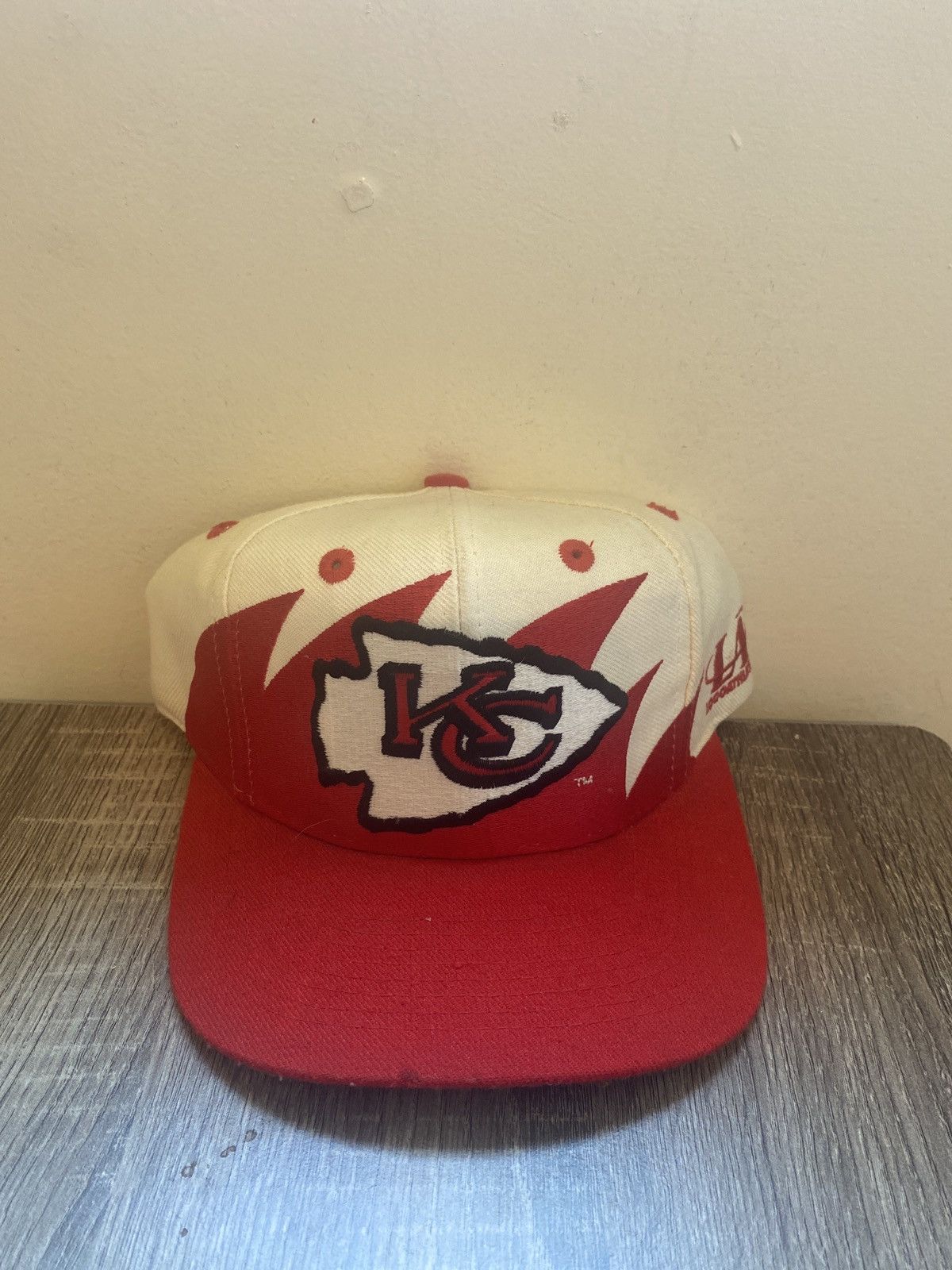 90's Kansas City Chiefs Logo Athletic Sharktooth NFL Snapback Hat NEW –  Rare VNTG