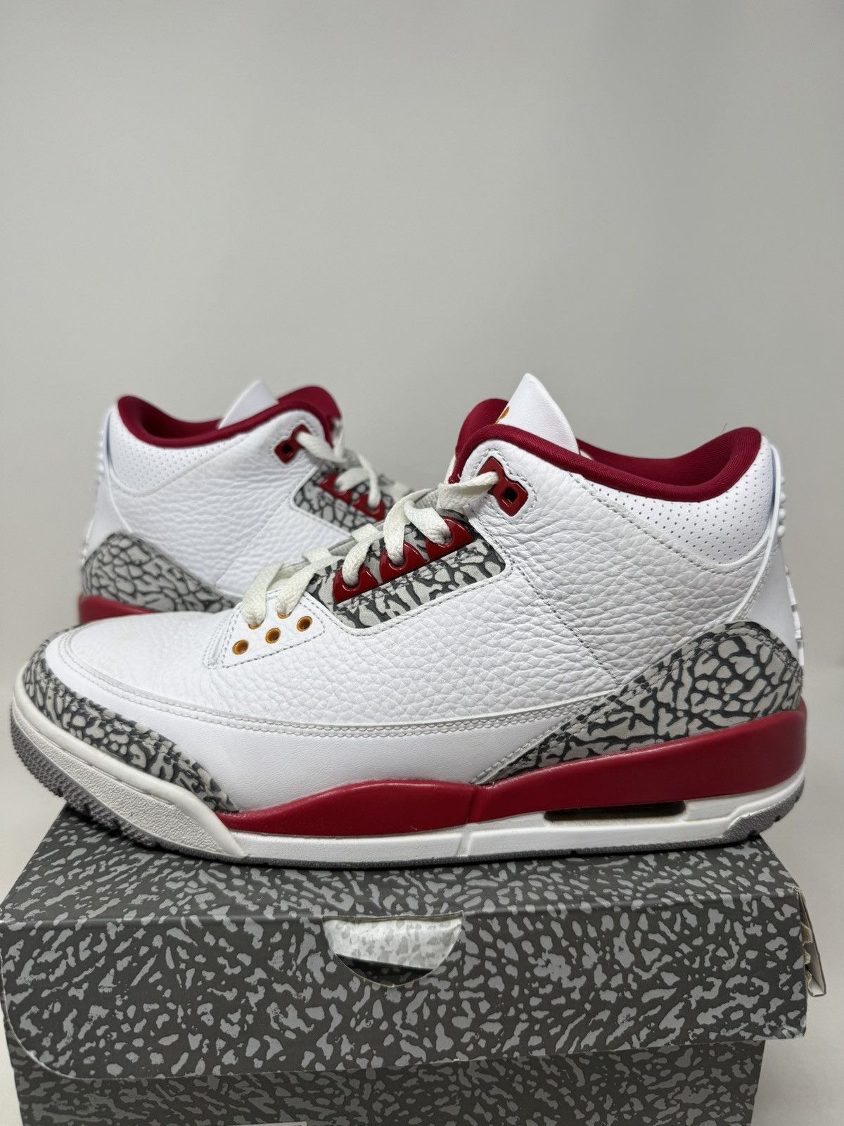 Jordan Brand Nike Air Jordan 3 Retro Cardinal Red Size US 9.5 / EU 42-43 - 3 Thumbnail