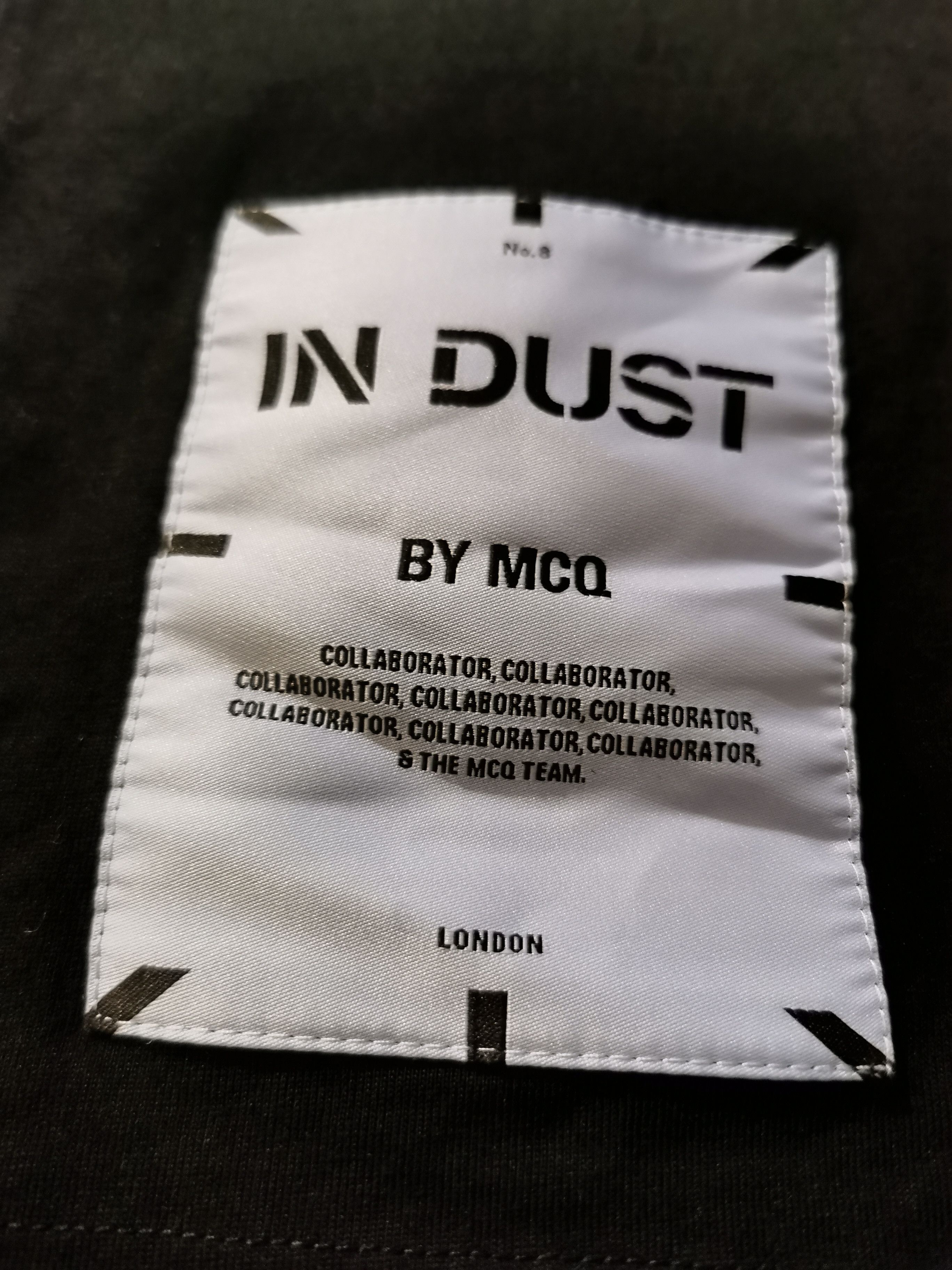 McQ Alexander McQueen MCQ t shirt. McQ Alexander McQueen No. 8 IN DUST Size US S / EU 44-46 / 1 - 5 Thumbnail