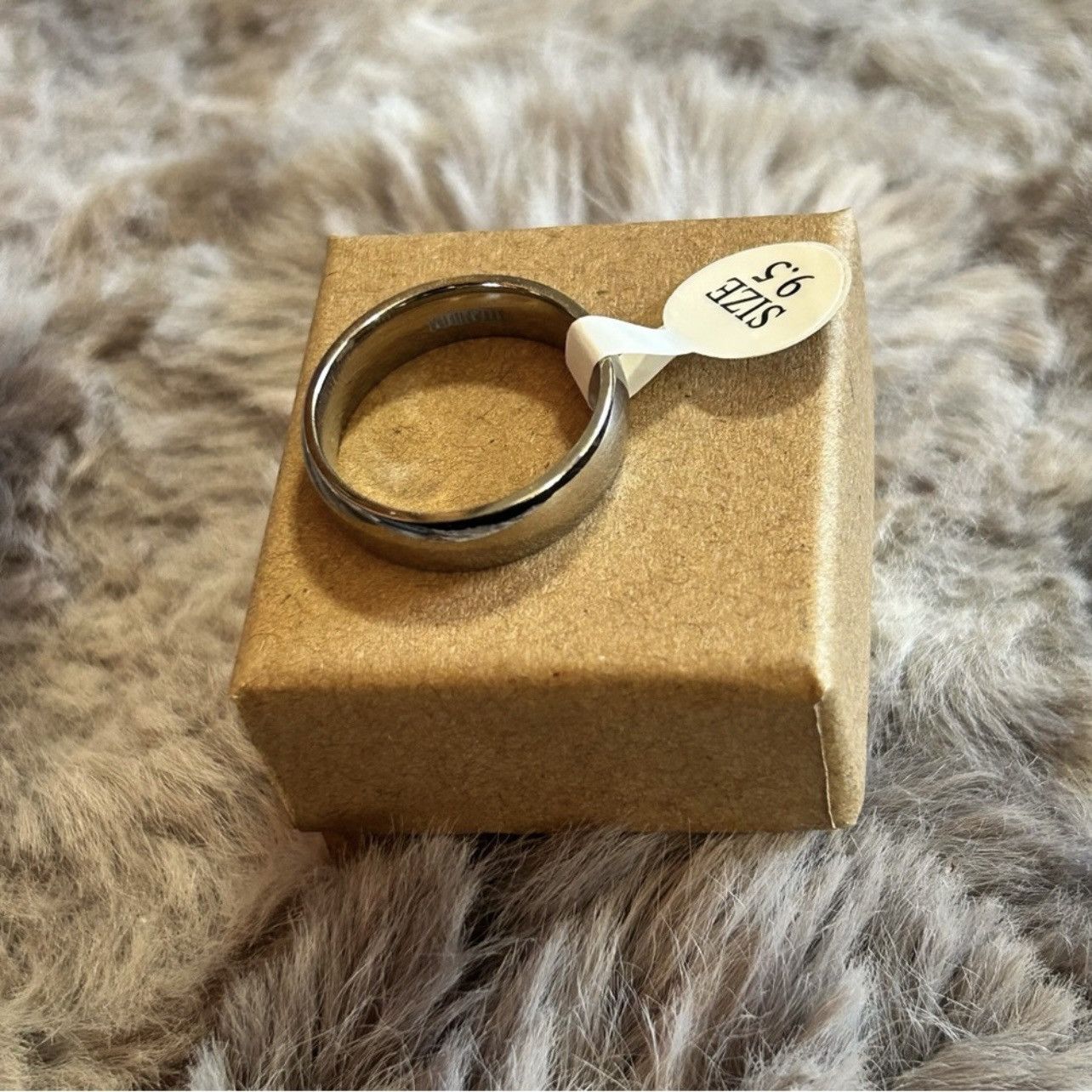 Jewelry Men’s 6mm polished Titanium comfort band ring NIB 9.5 Size ONE SIZE - 6 Thumbnail