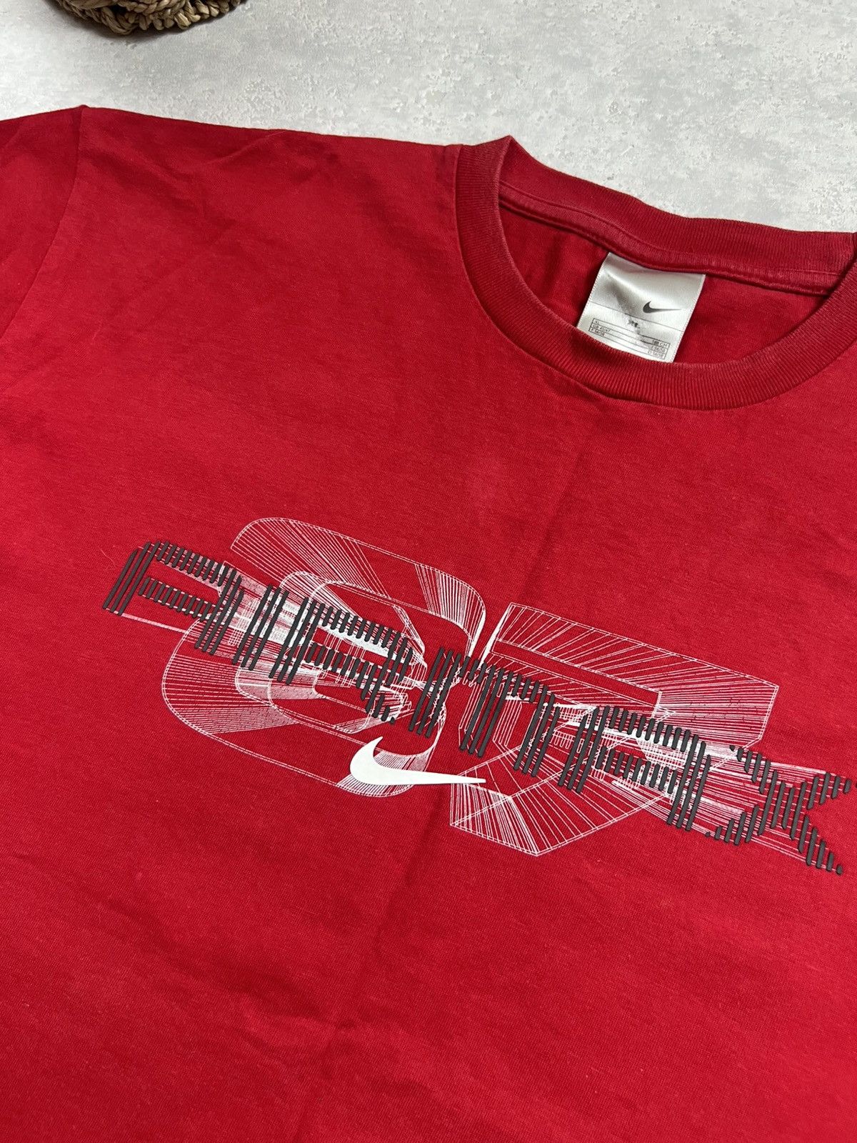 Nike 90s Nike Air Max Vintage Y2K Oversized Big Logo Tee T-Shirt Size US XL / EU 56 / 4 - 4 Thumbnail