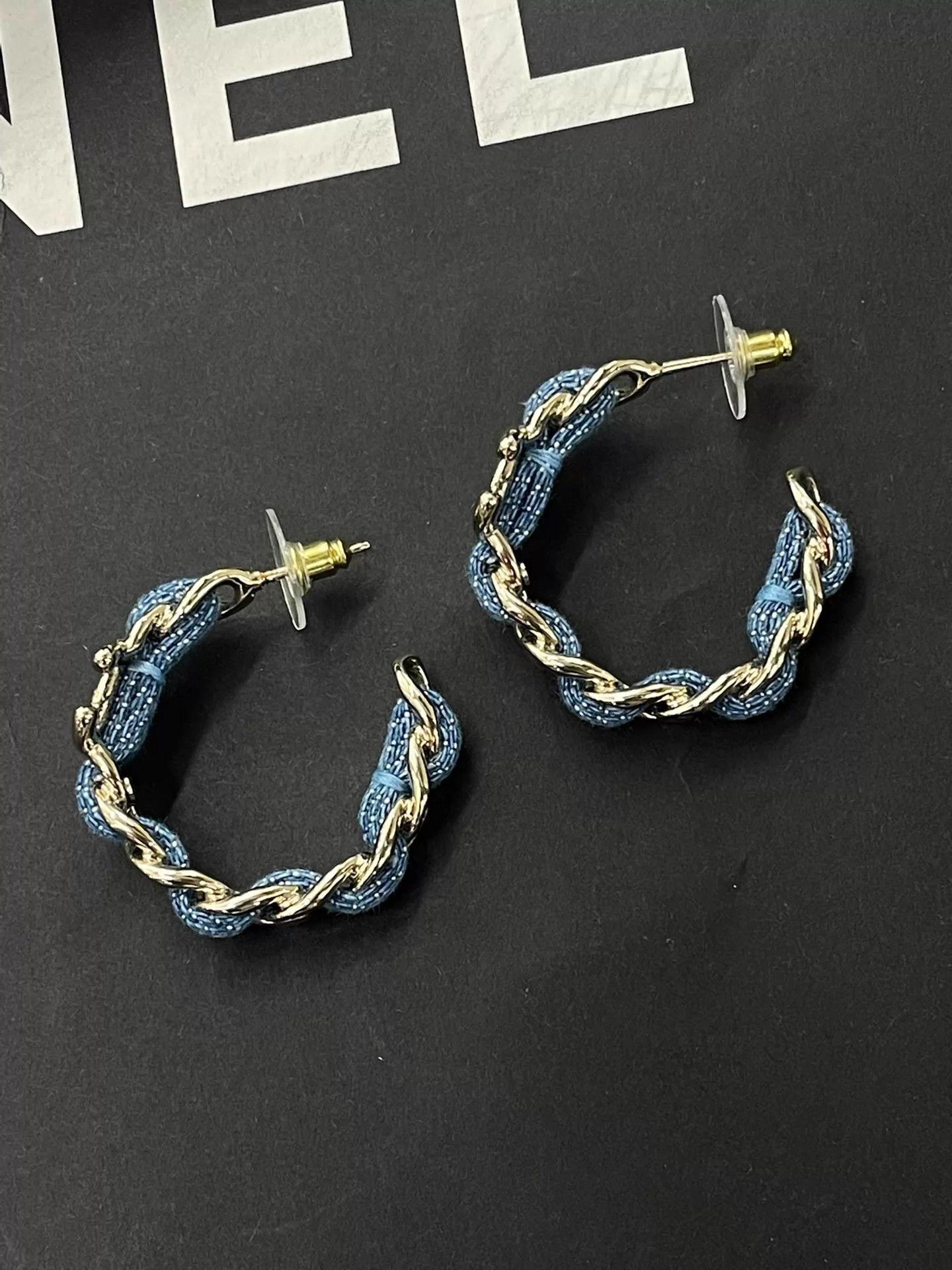 Chanel Chanel 25p Blue Denim Circle Earrings New With Box Size ONE SIZE - 4 Thumbnail