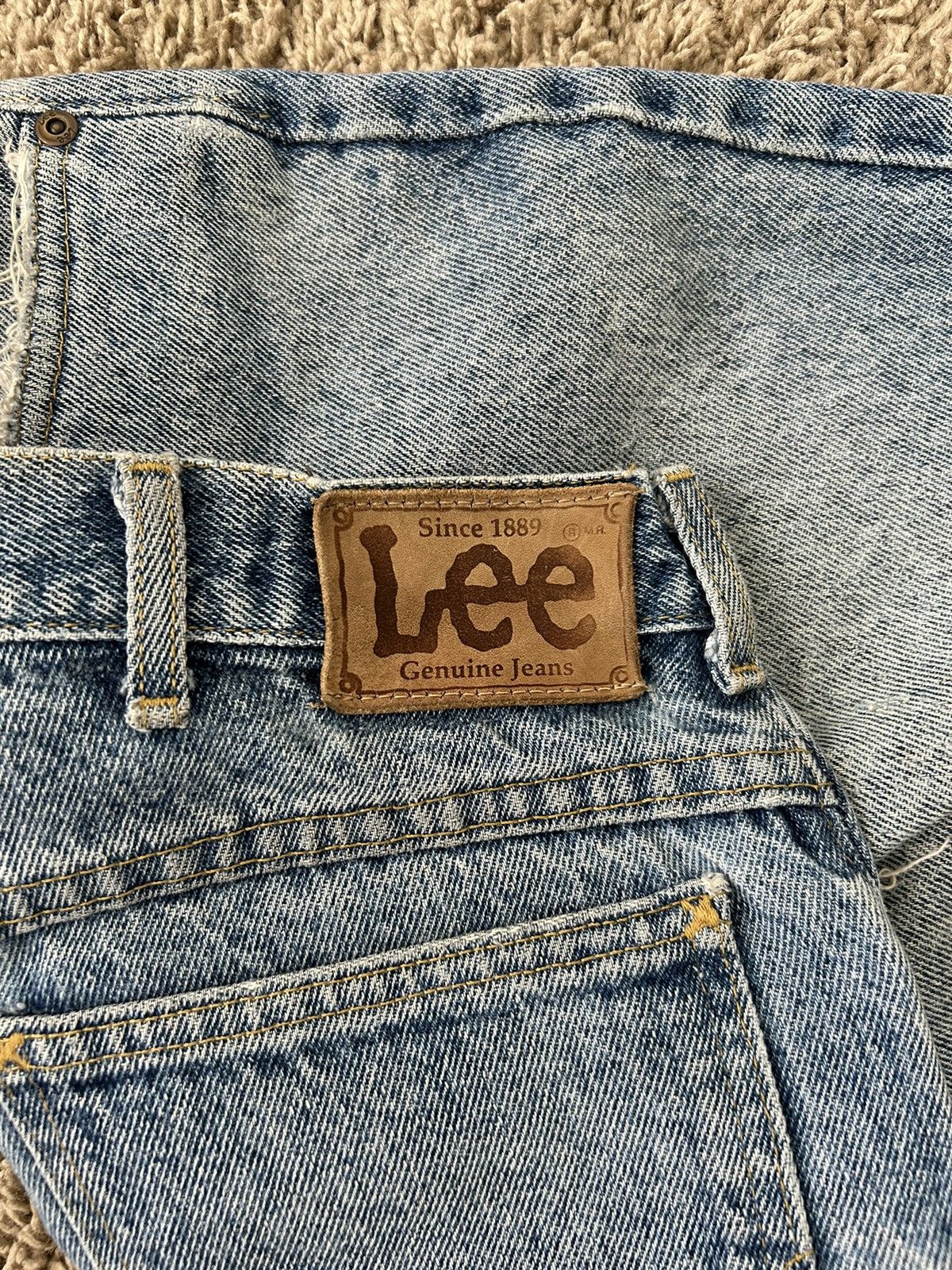Levi's × Vintage Vintage Lee Denim with distressing Size US 33 - 4 Thumbnail