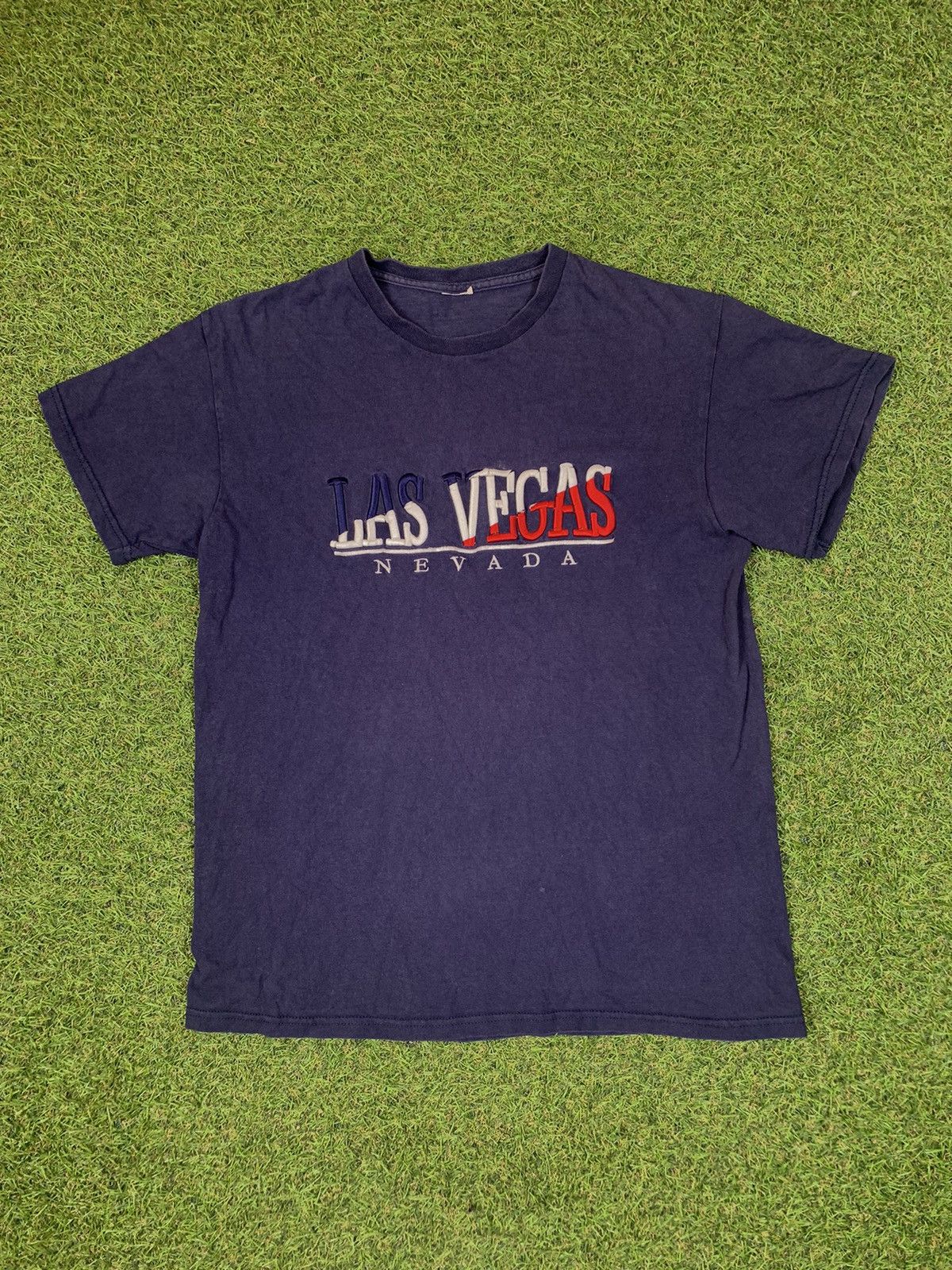 Vintage Vintage 90s Las Vegas tee Nevada big logo streetwear Size US M / EU 48-50 / 2 - 1 Thumbnail