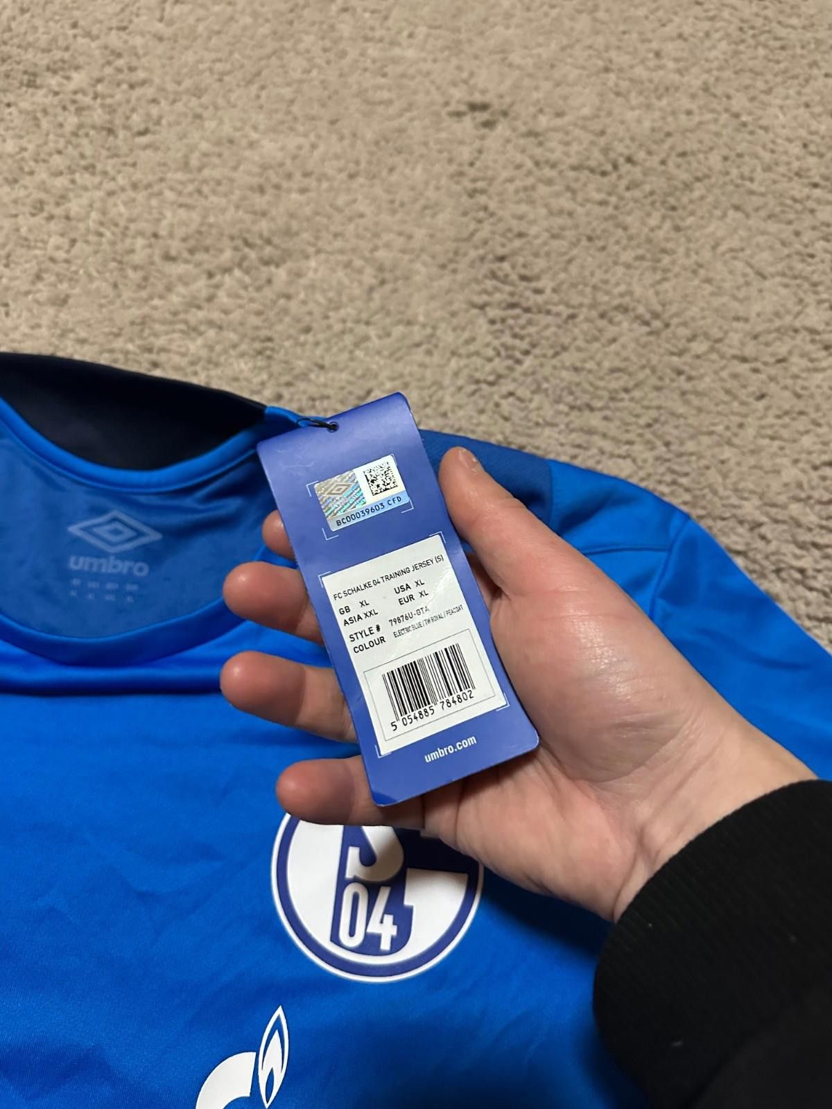 Umbro NWT Umbro Schalke 04 Football Soccer Training Shirt Size XL Size US XL / EU 56 / 4 - 6 Thumbnail