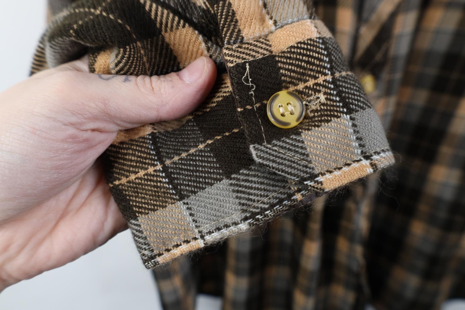 Vintage Vintage 70s Streetwear Flannel Knit Board Button Shirt Plaid Size US L / EU 52-54 / 3 - 6 Thumbnail