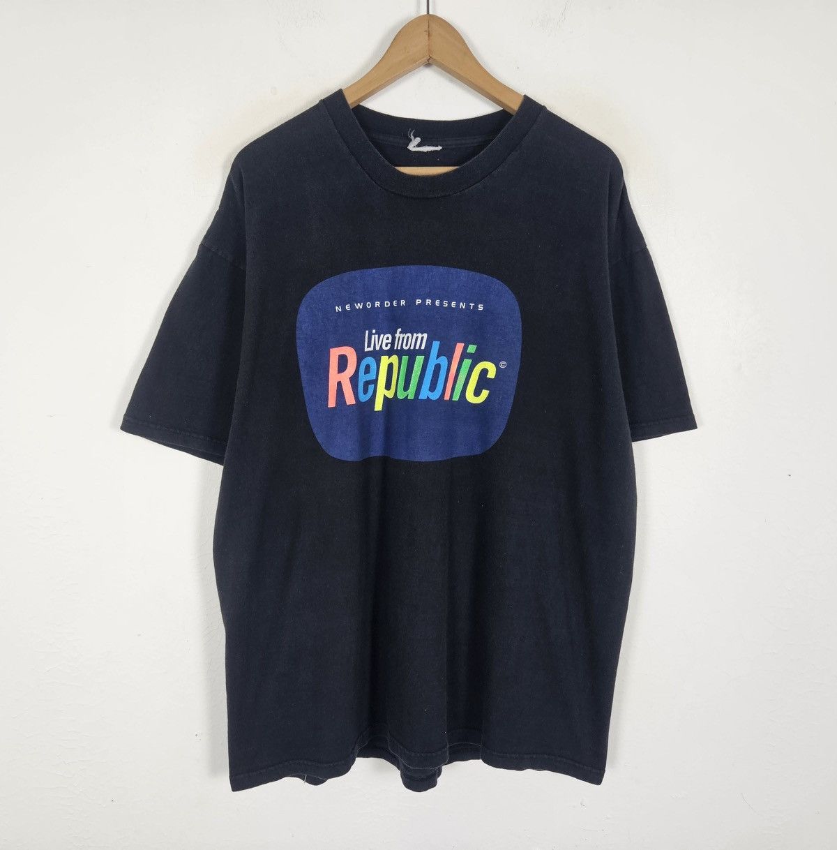 Band Tees Vintage 90s New Order Live from Republic USA Tour tee shirt Size US XL / EU 56 / 4 - 3 Thumbnail