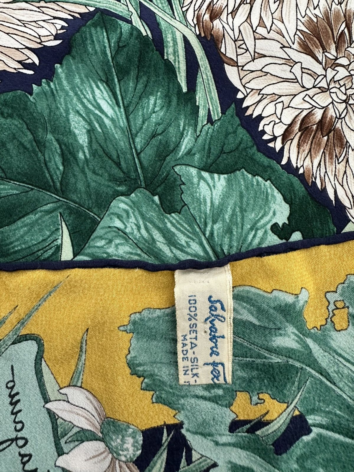 Salvatore Ferragamo Vintage Salvatore Ferragamo Silk Scarf Printed Dog Size ONE SIZE - 2 Thumbnail