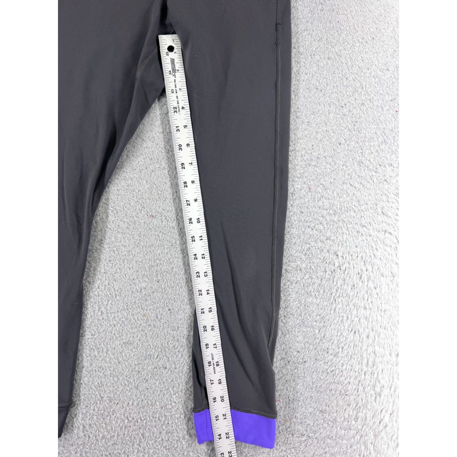 Lululemon Lululemon Womens Pants Cropped Activewear Yoga 4 Gray Purple Stretch Athleisure 24 Inch Size 27" / US 4 / IT 40 - 5 Thumbnail