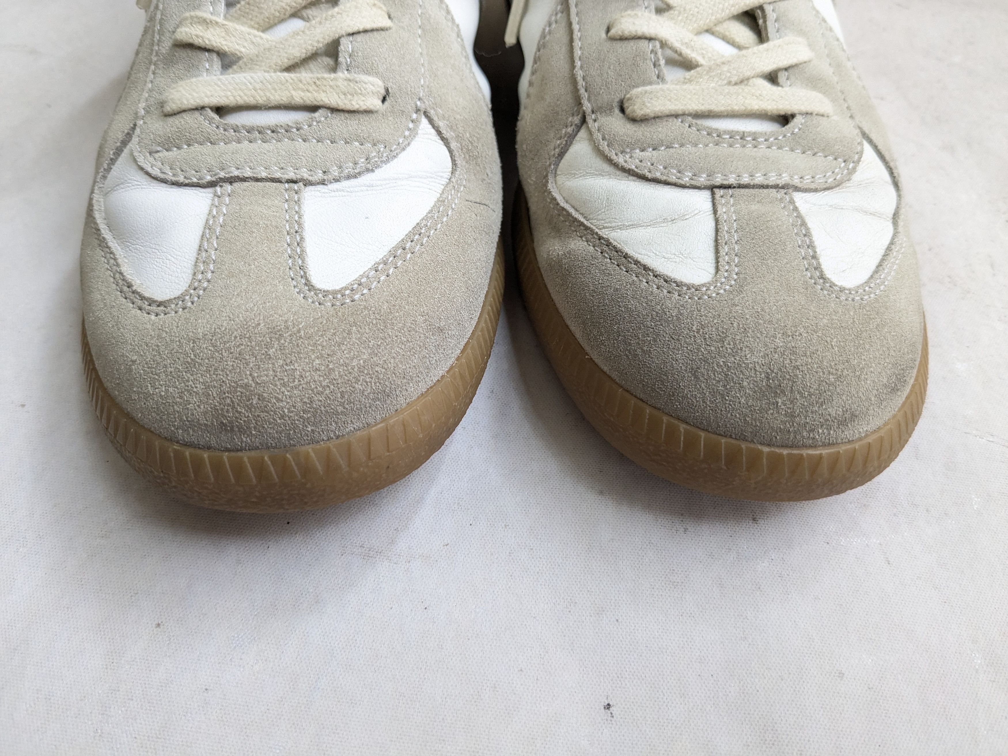 Maison Margiela Maison Margiela GAT Replica White Gray 7 40 Low Suede Size US 7 / EU 40 - 3 Thumbnail