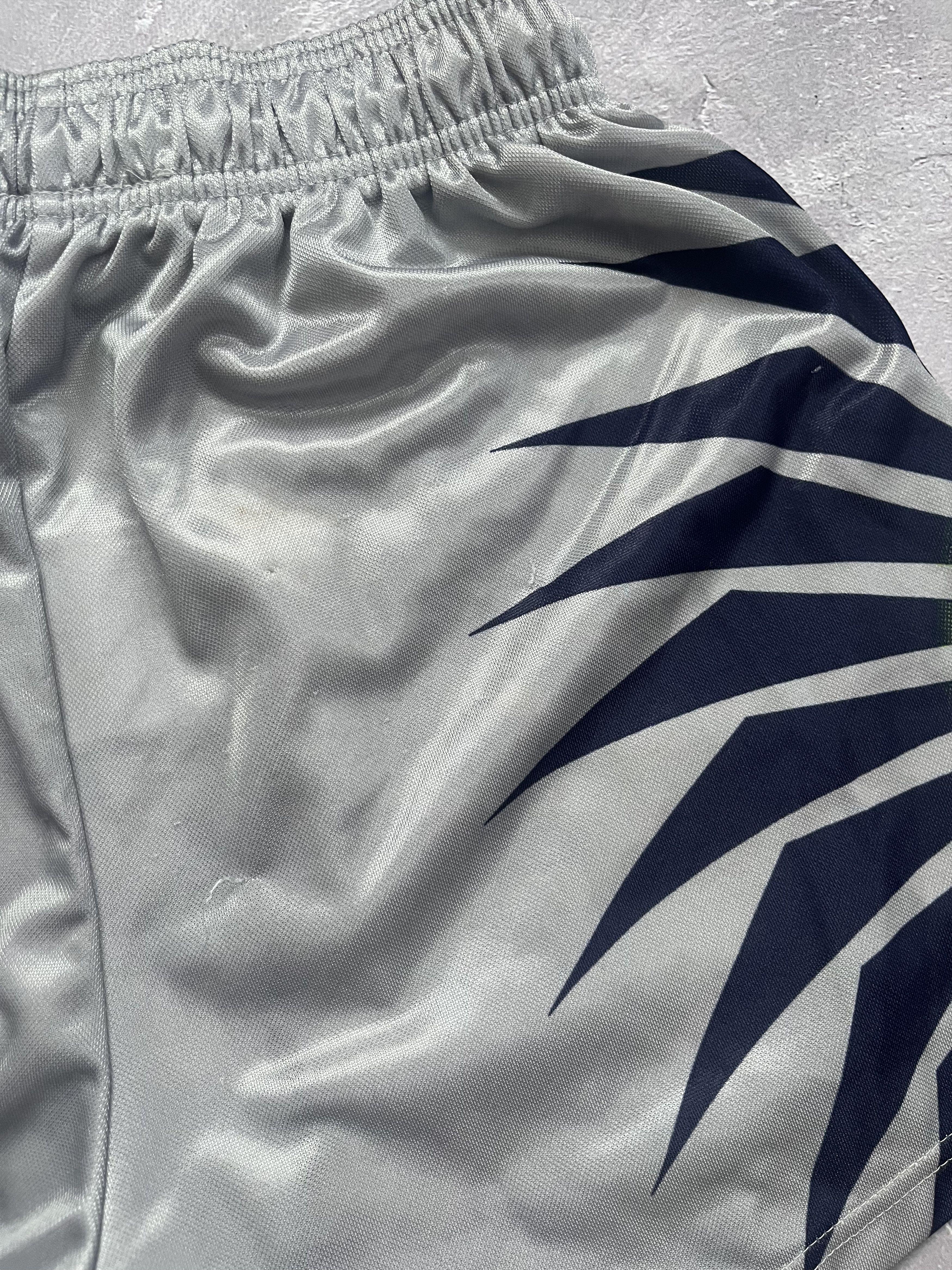 Reebok Liverpool Home football Shorts Reebok Gray Men Size 28 Size US 28 / EU 44 - 10 Thumbnail