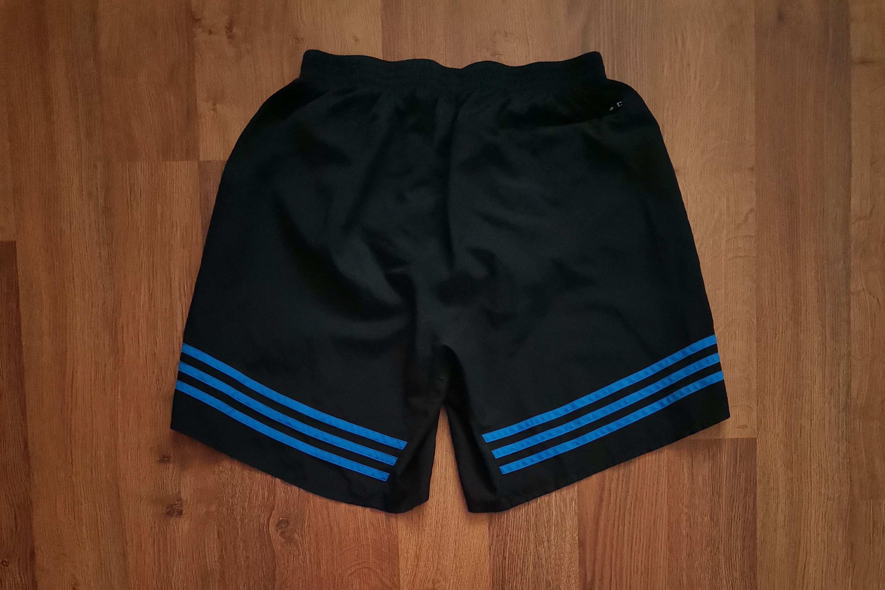Adidas Adidas Shorts Size US 28 / EU 44 - 5 Thumbnail