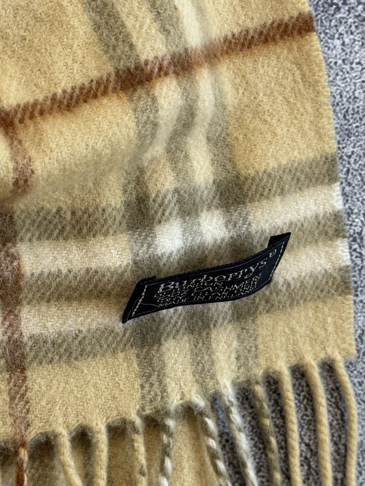 Burberry × Vintage Burberry Burberrys checkered cashmere scarf 🧣 muffler Size ONE SIZE - 5 Thumbnail