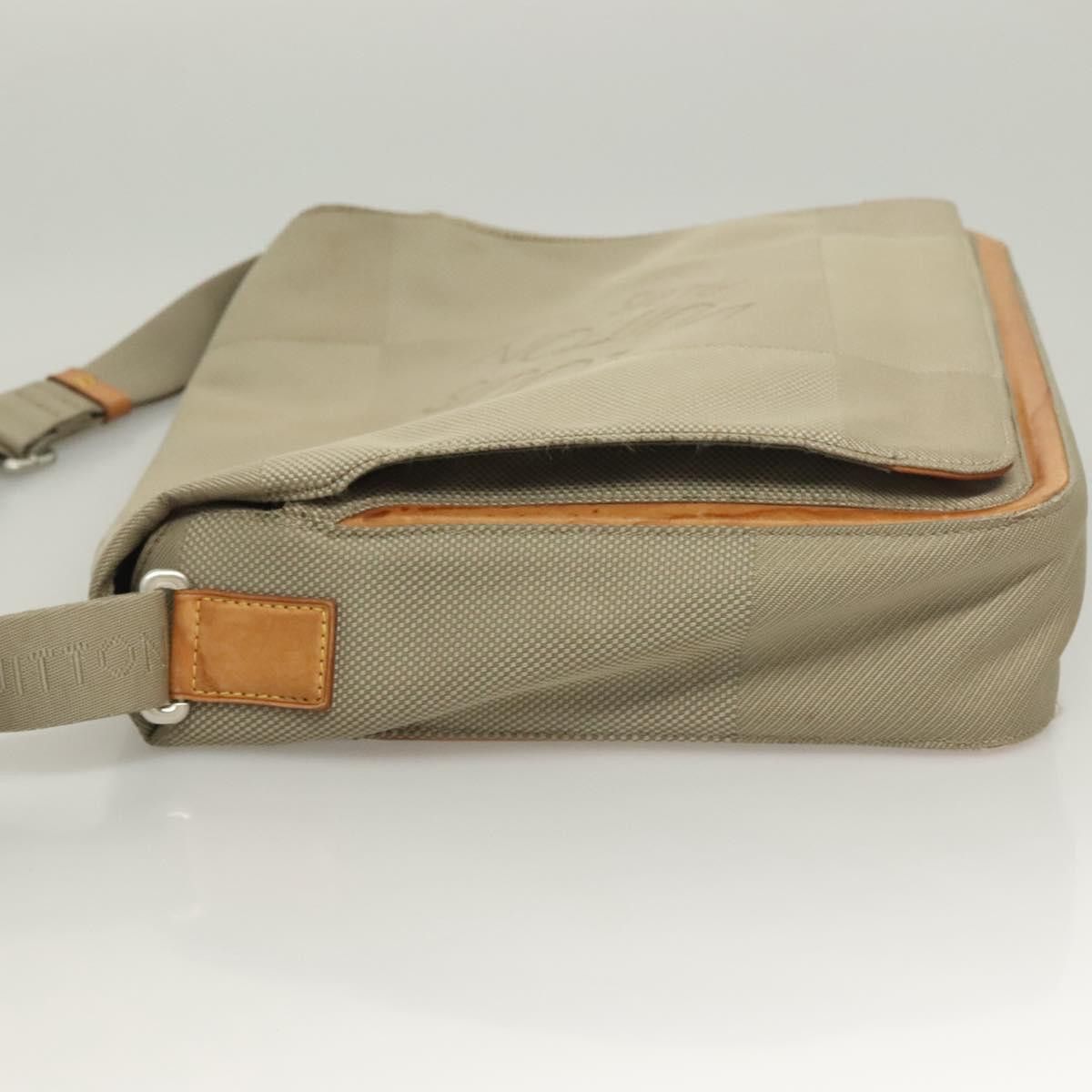 Louis Vuitton LOUIS VUITTON Damier Geant Messager Nm Shoulder Bag Gray Size ONE SIZE - 4 Thumbnail
